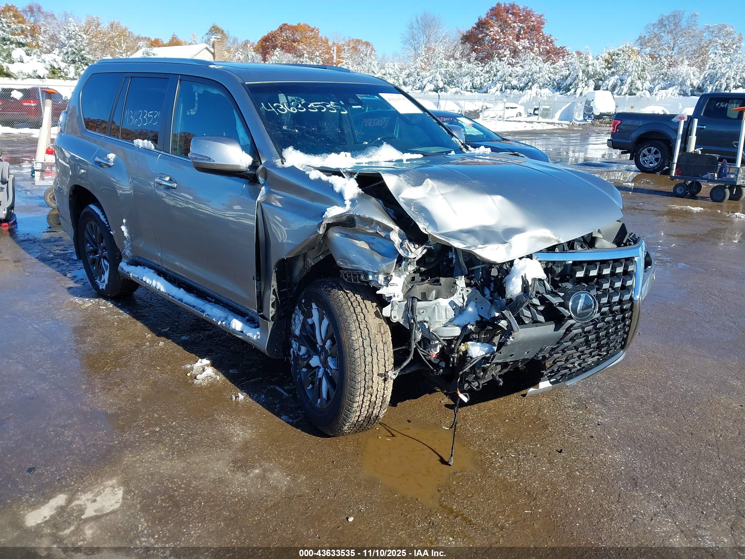 LEXUS GX image 6