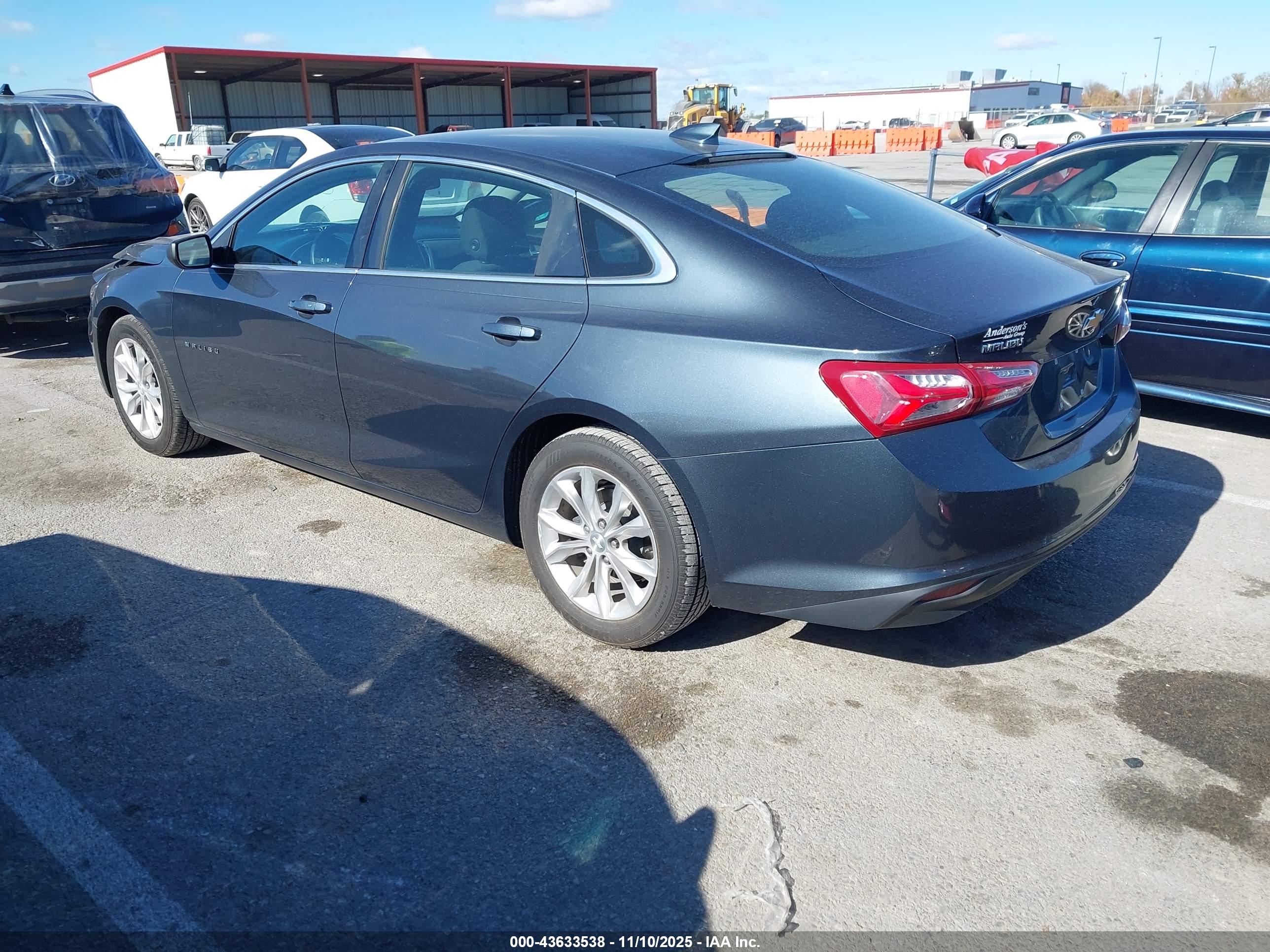 CHEVROLET MALIBU image 3