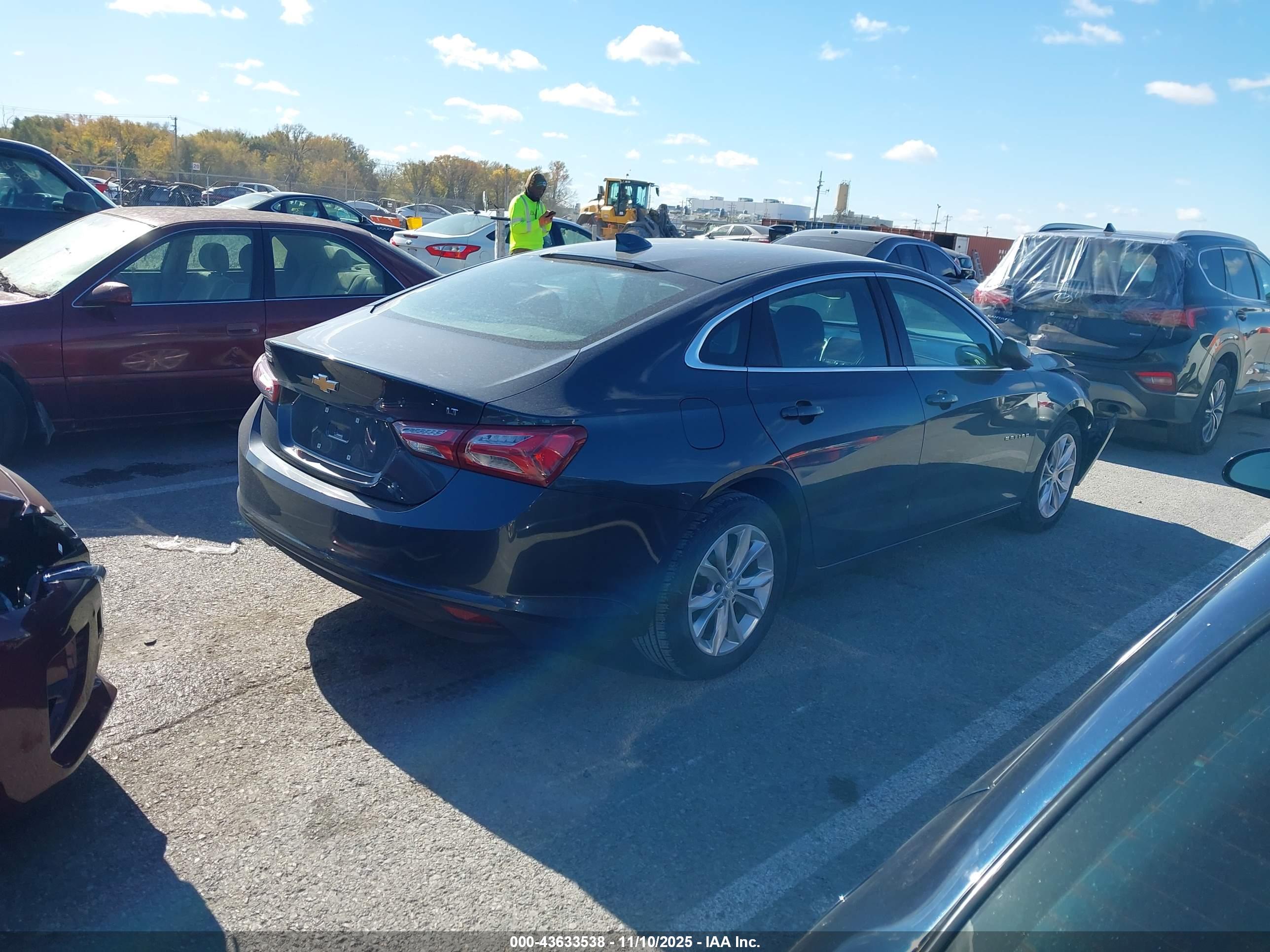 CHEVROLET MALIBU image 4