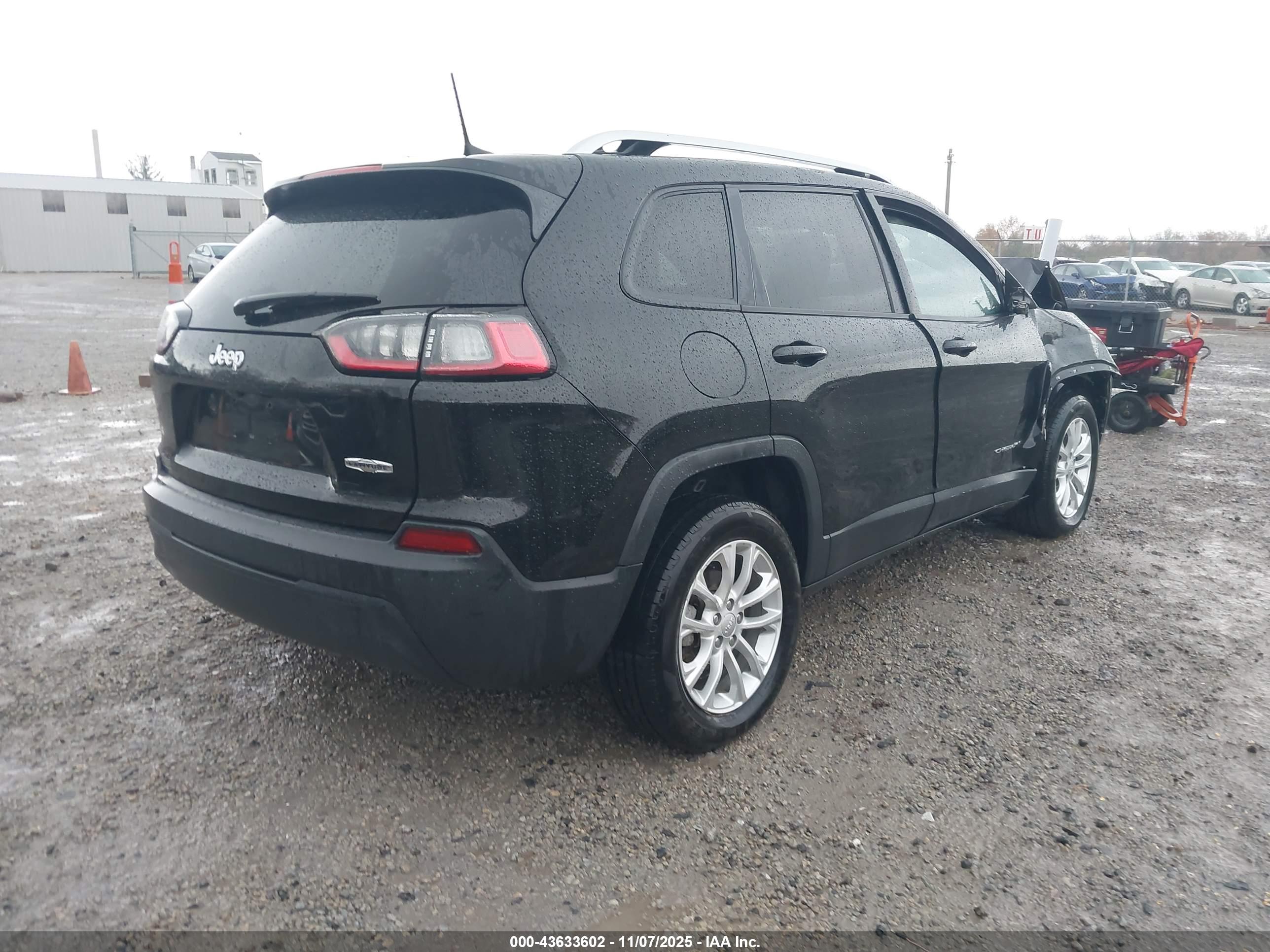 JEEP CHEROKEE image 4