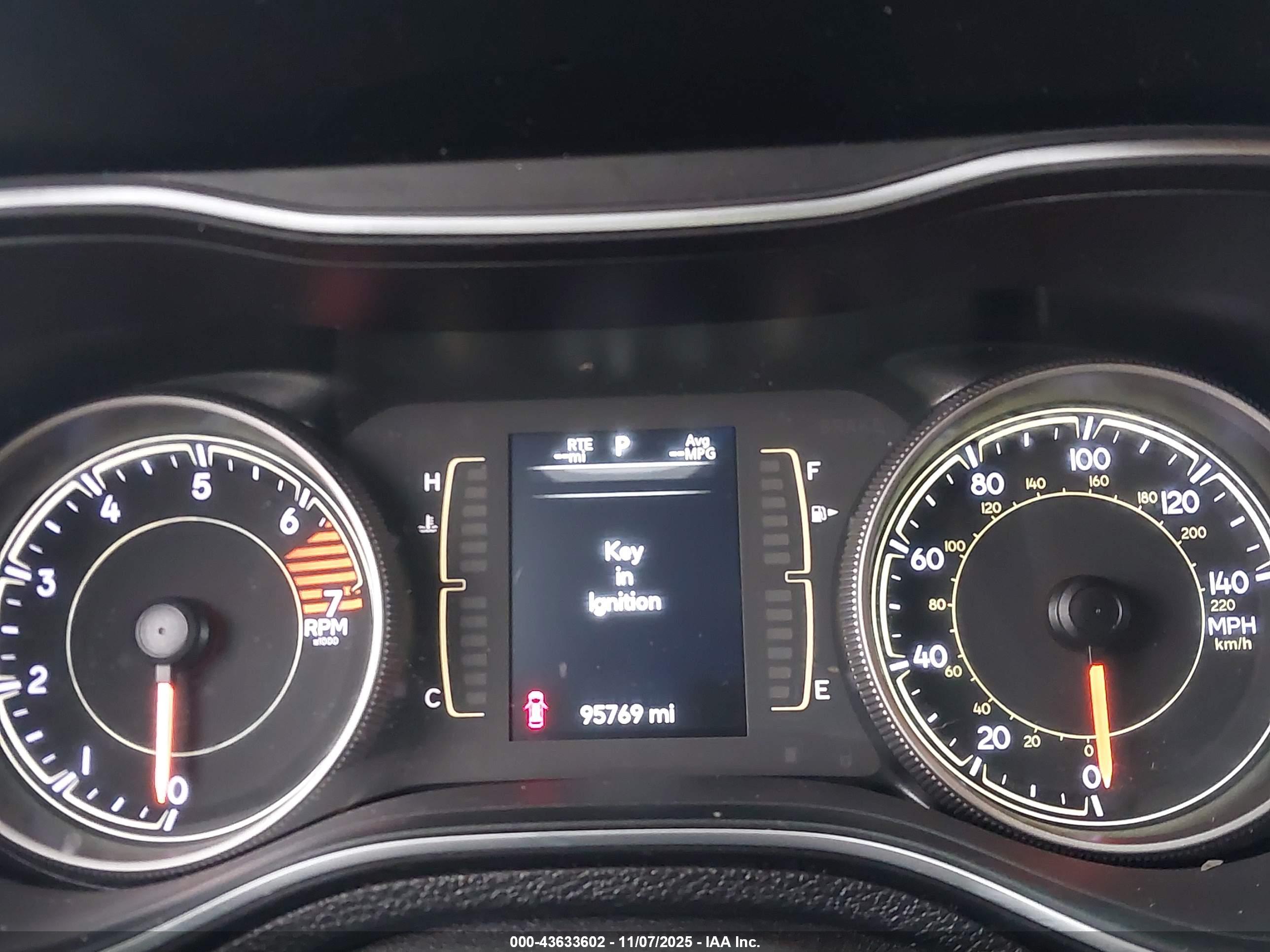 JEEP CHEROKEE image 7
