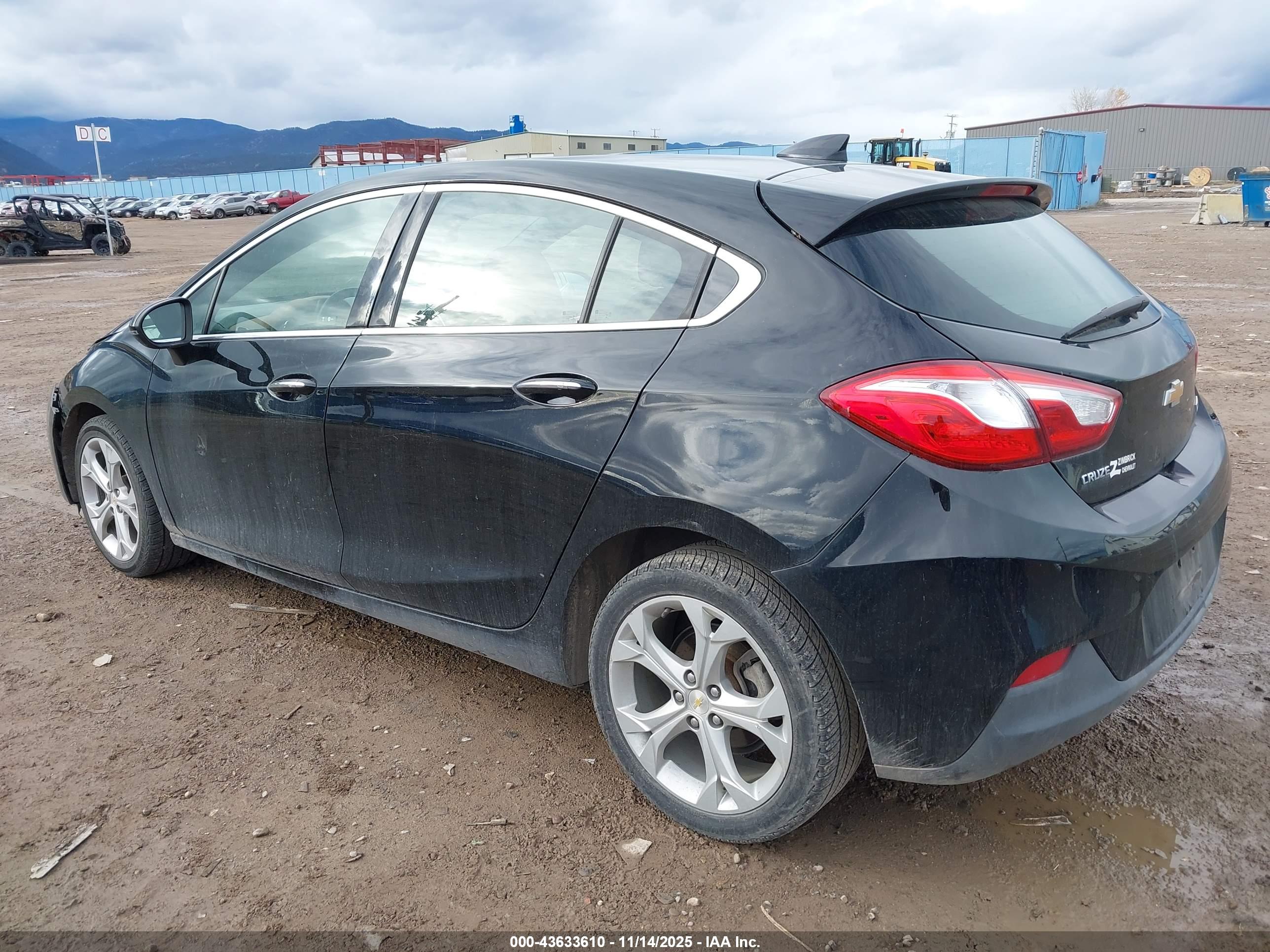 CHEVROLET CRUZE image 3