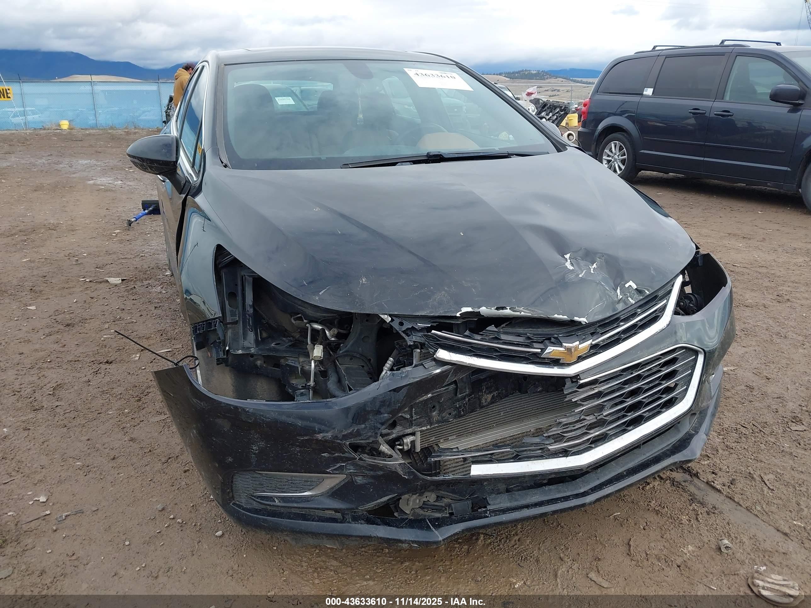 CHEVROLET CRUZE image 6