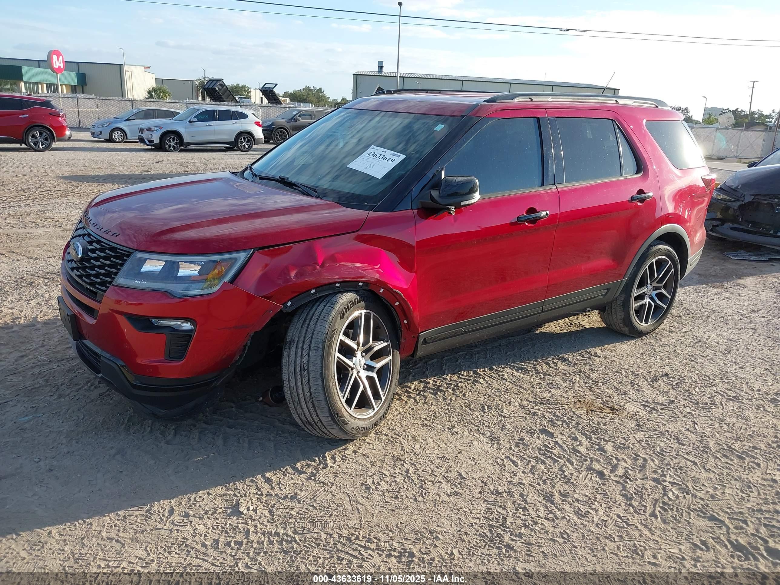 FORD EXPLORER image 2