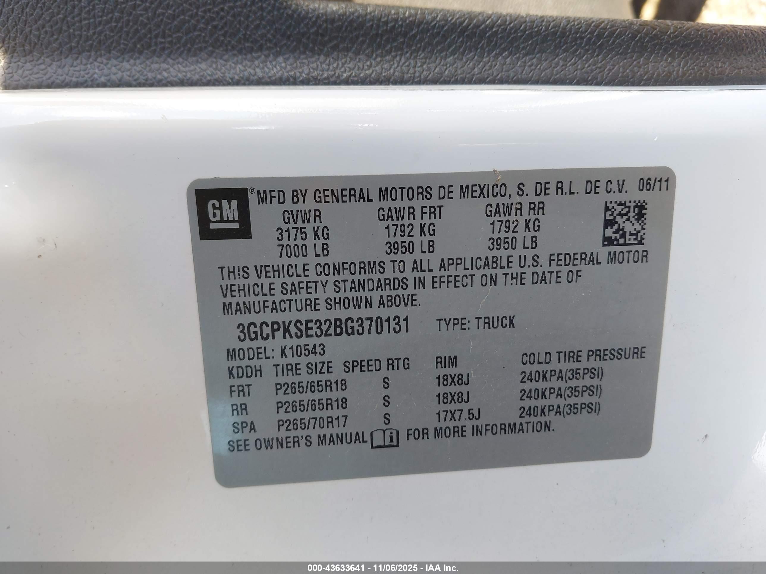 CHEVROLET SILVERADO image 9