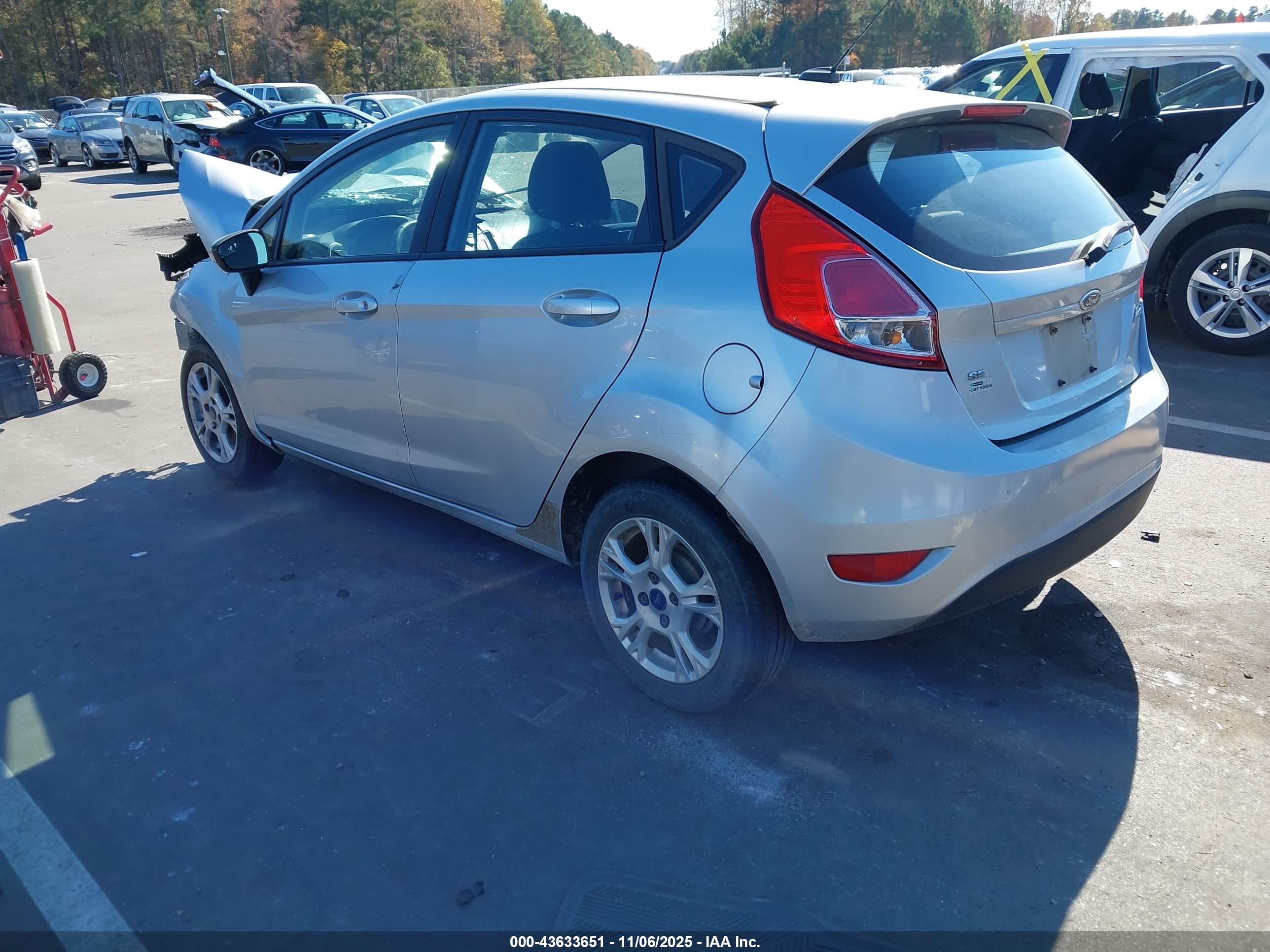 FORD FIESTA image 3