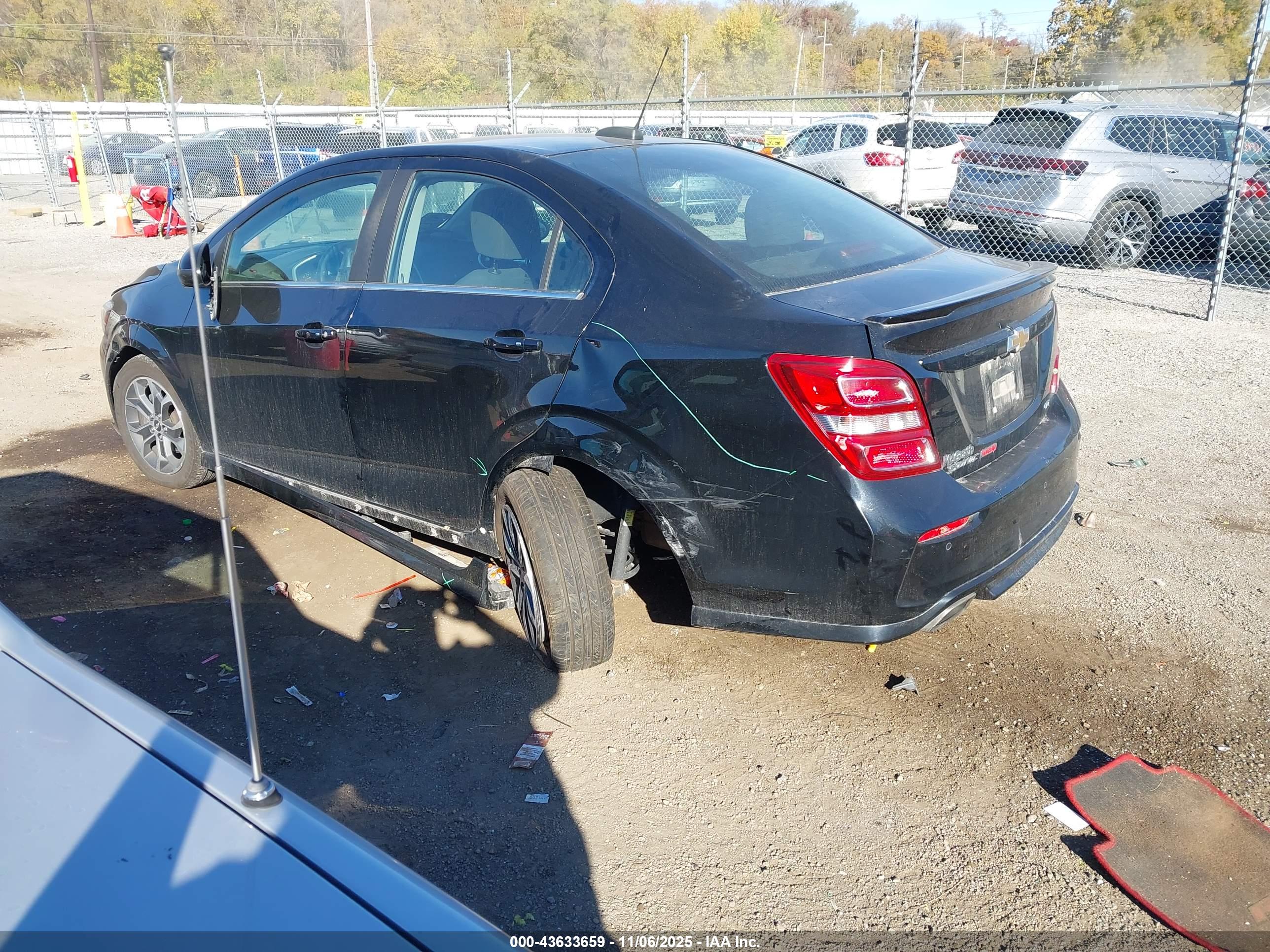 CHEVROLET SONIC image 3