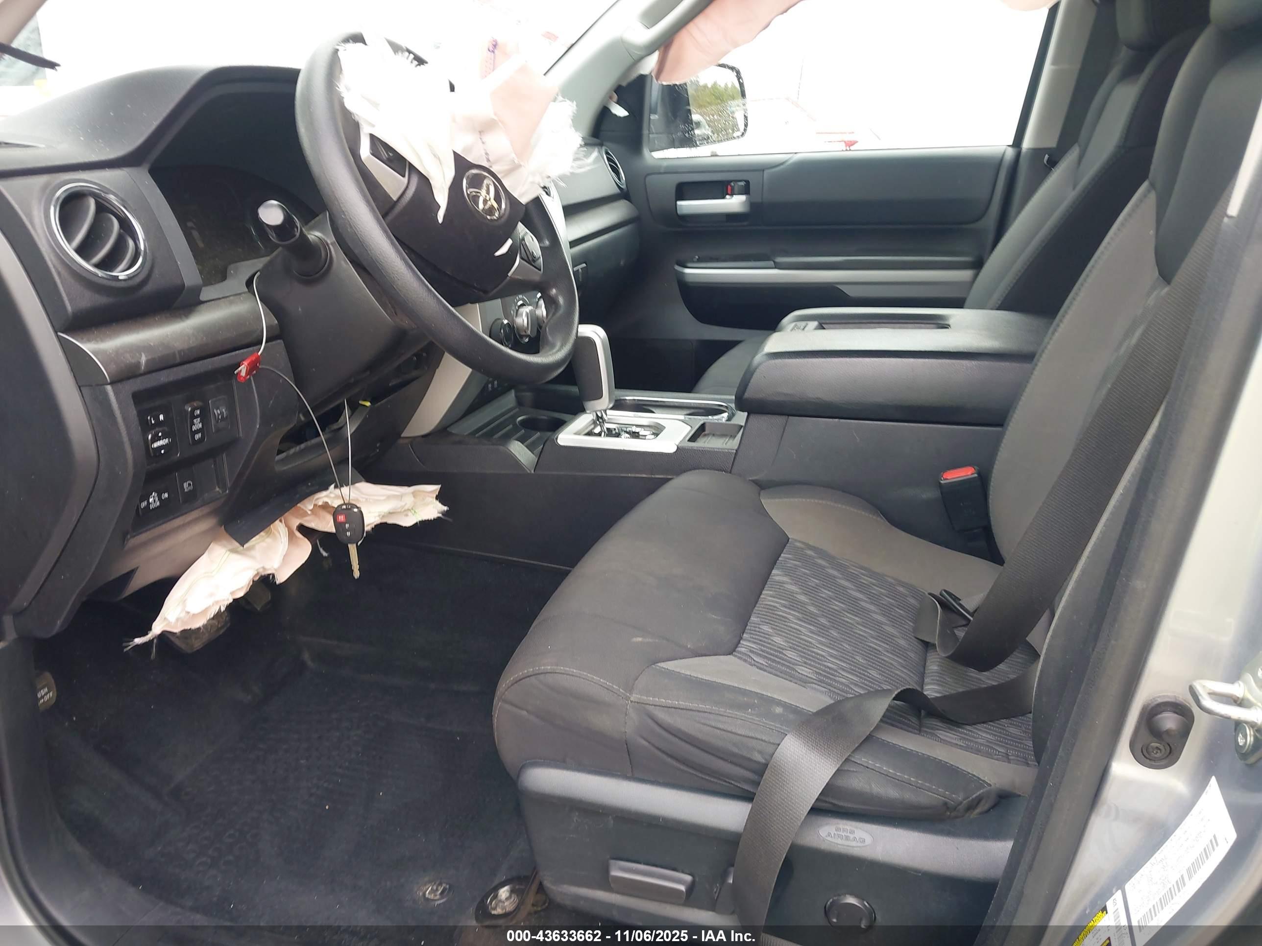 TOYOTA TUNDRA image 5