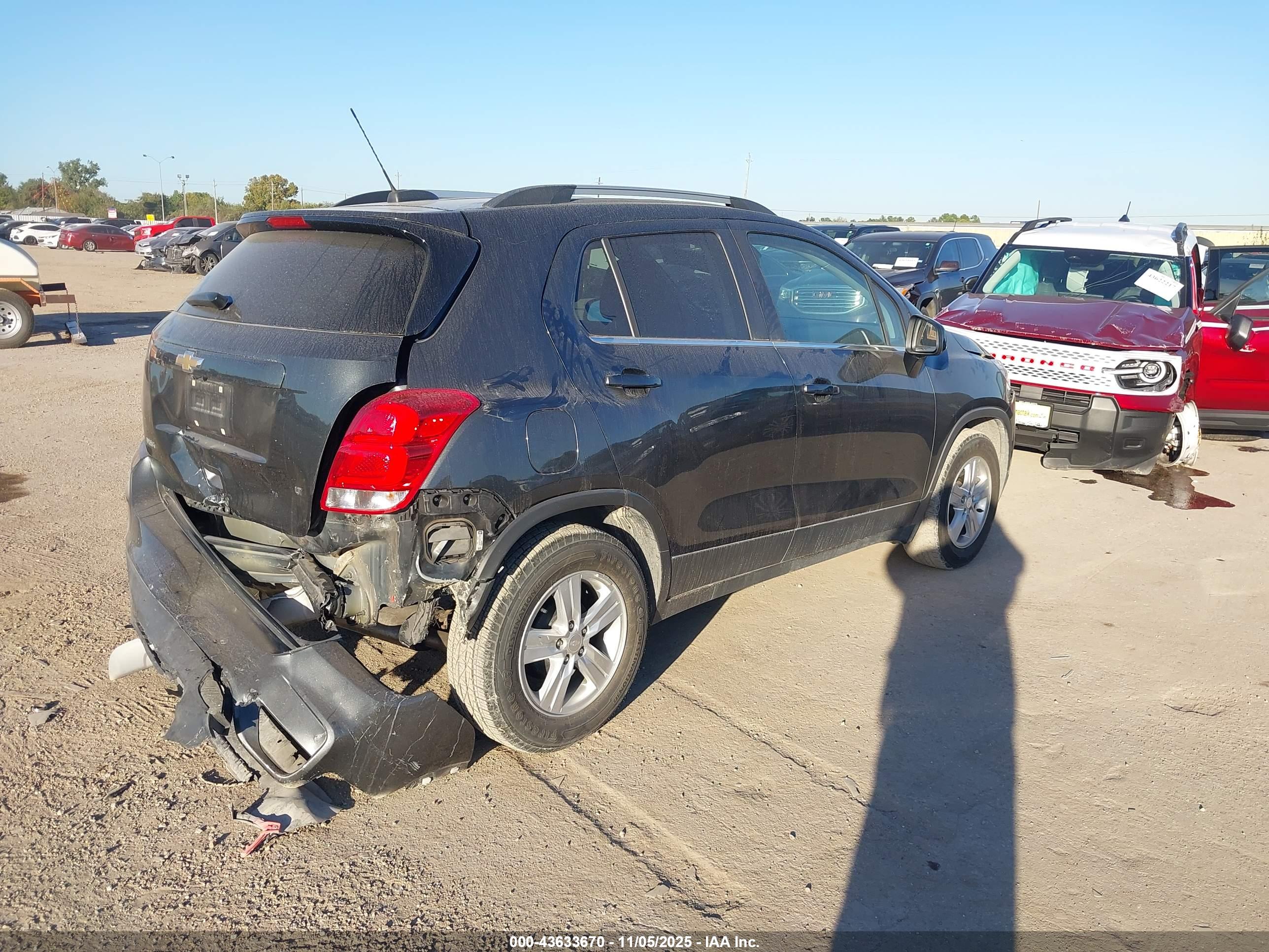 CHEVROLET TRAX image 4