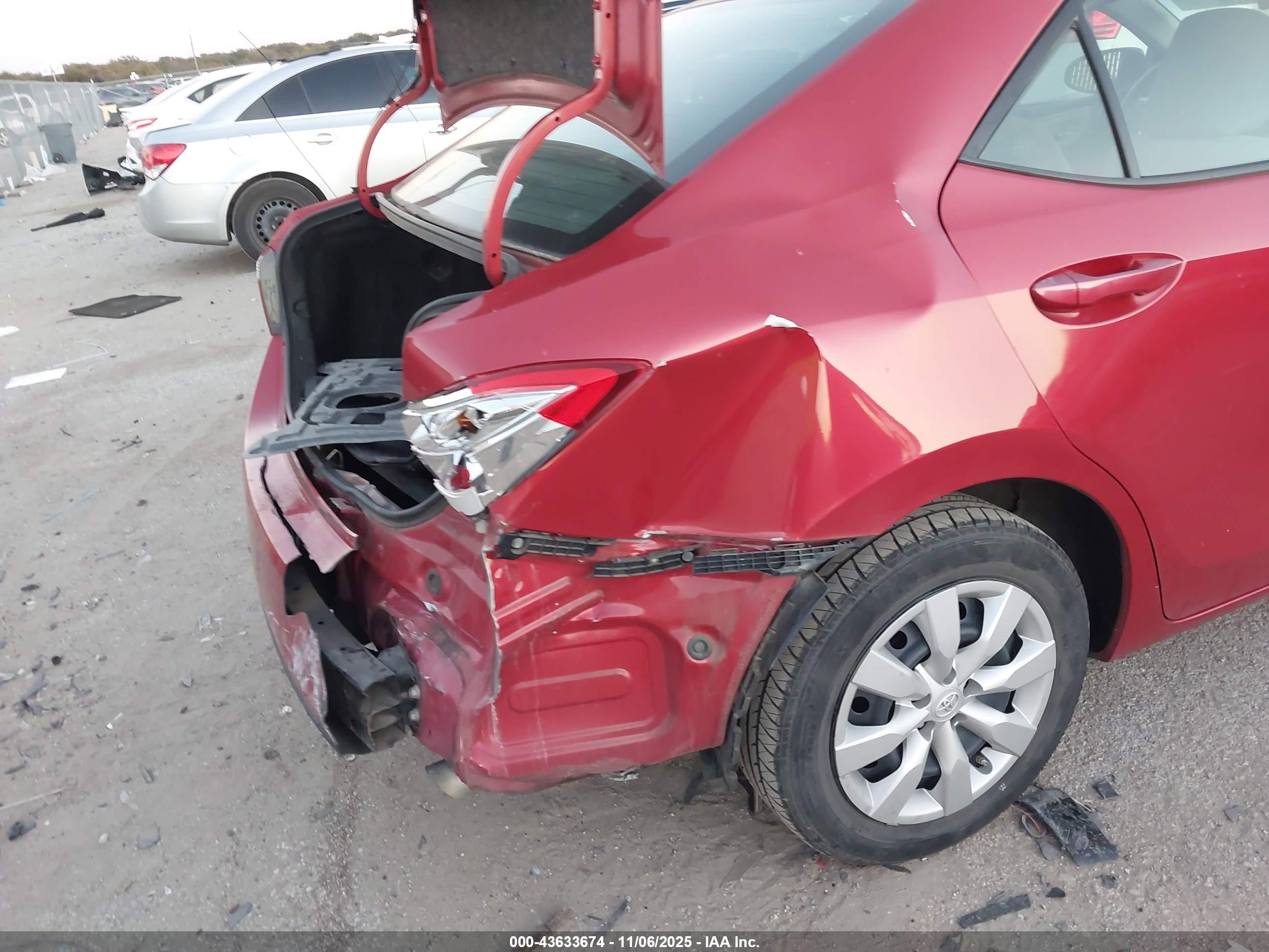 TOYOTA COROLLA image 6