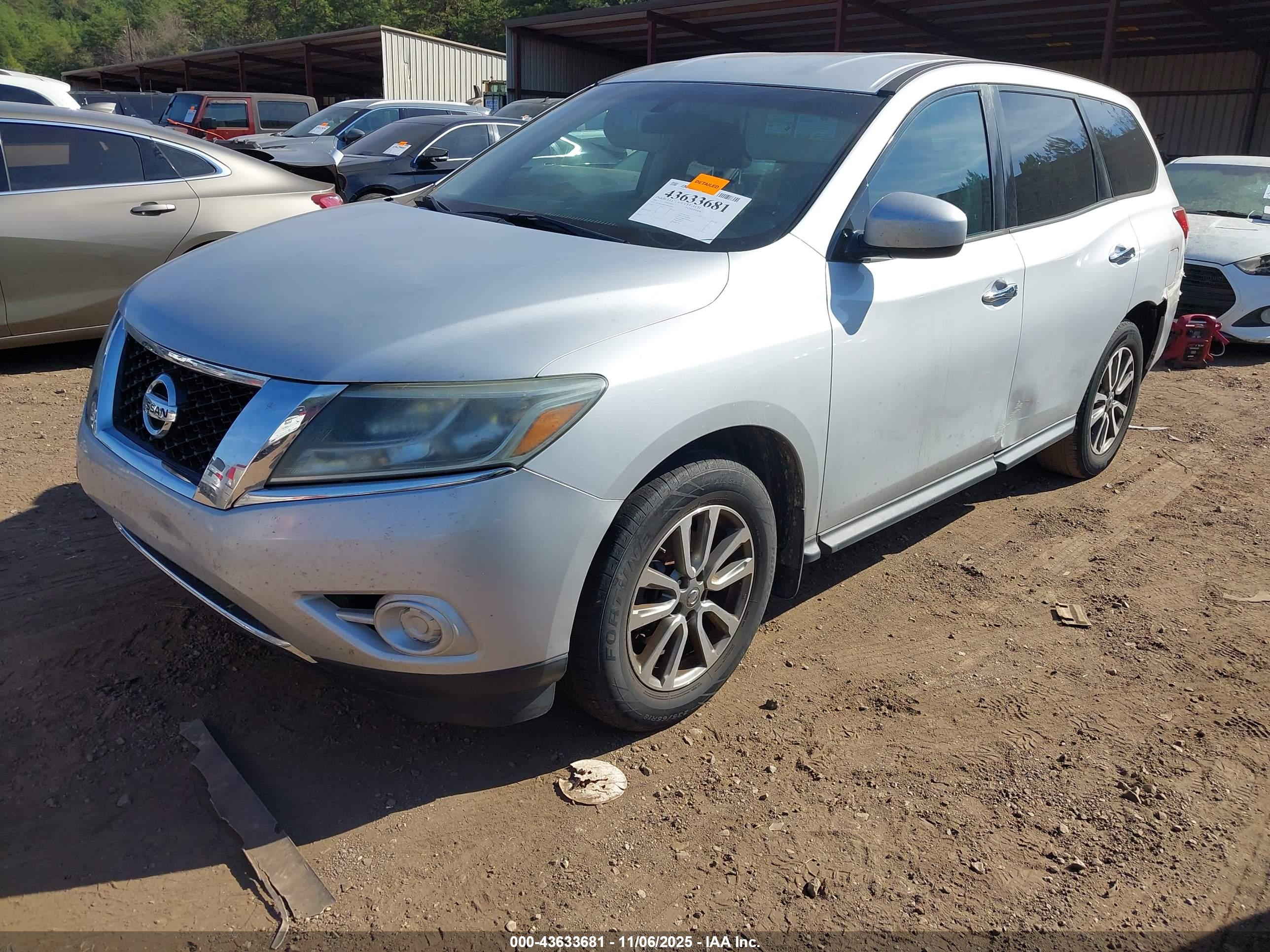 NISSAN PATHFINDER image 2