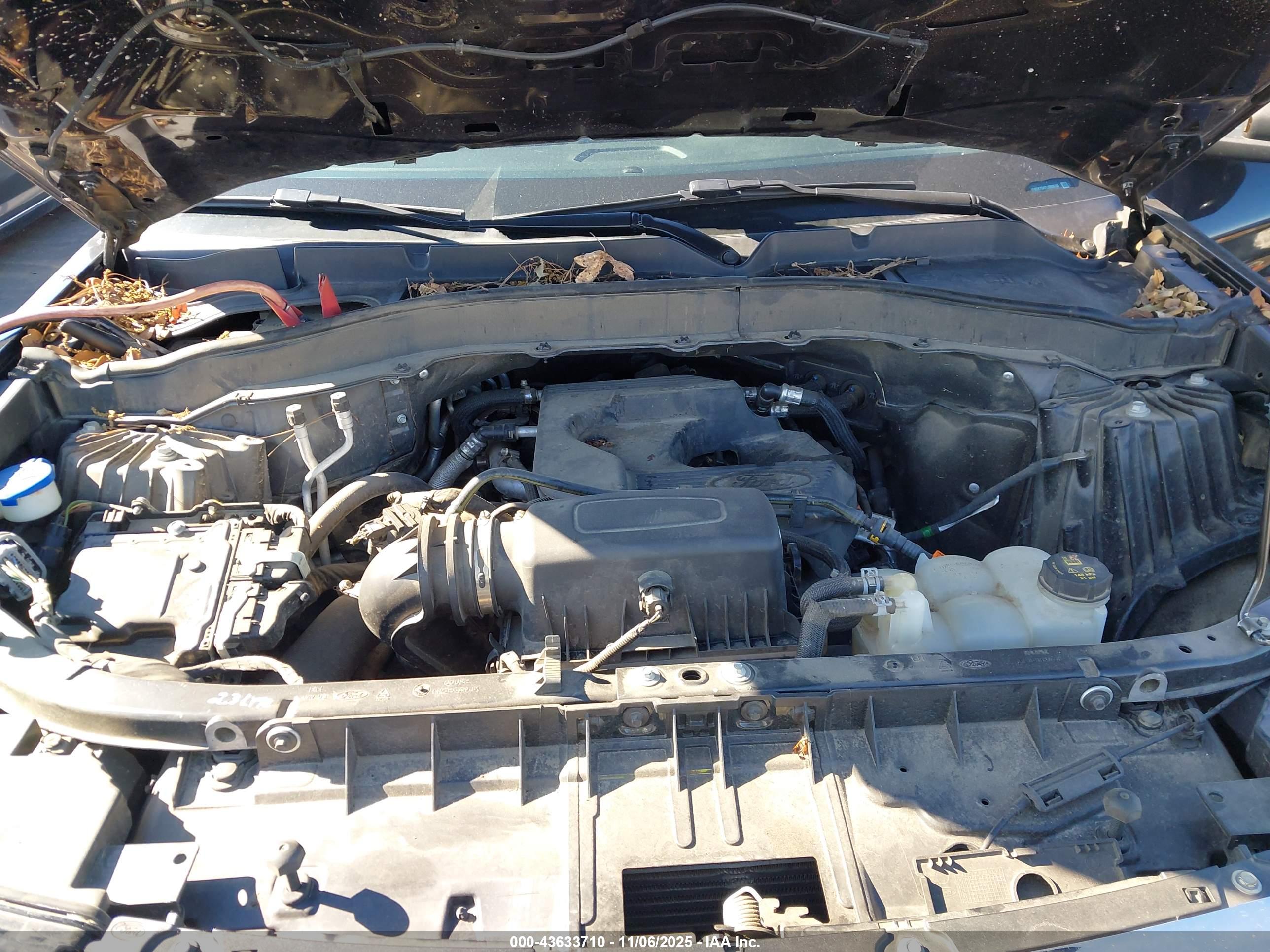 FORD EXPLORER image 10