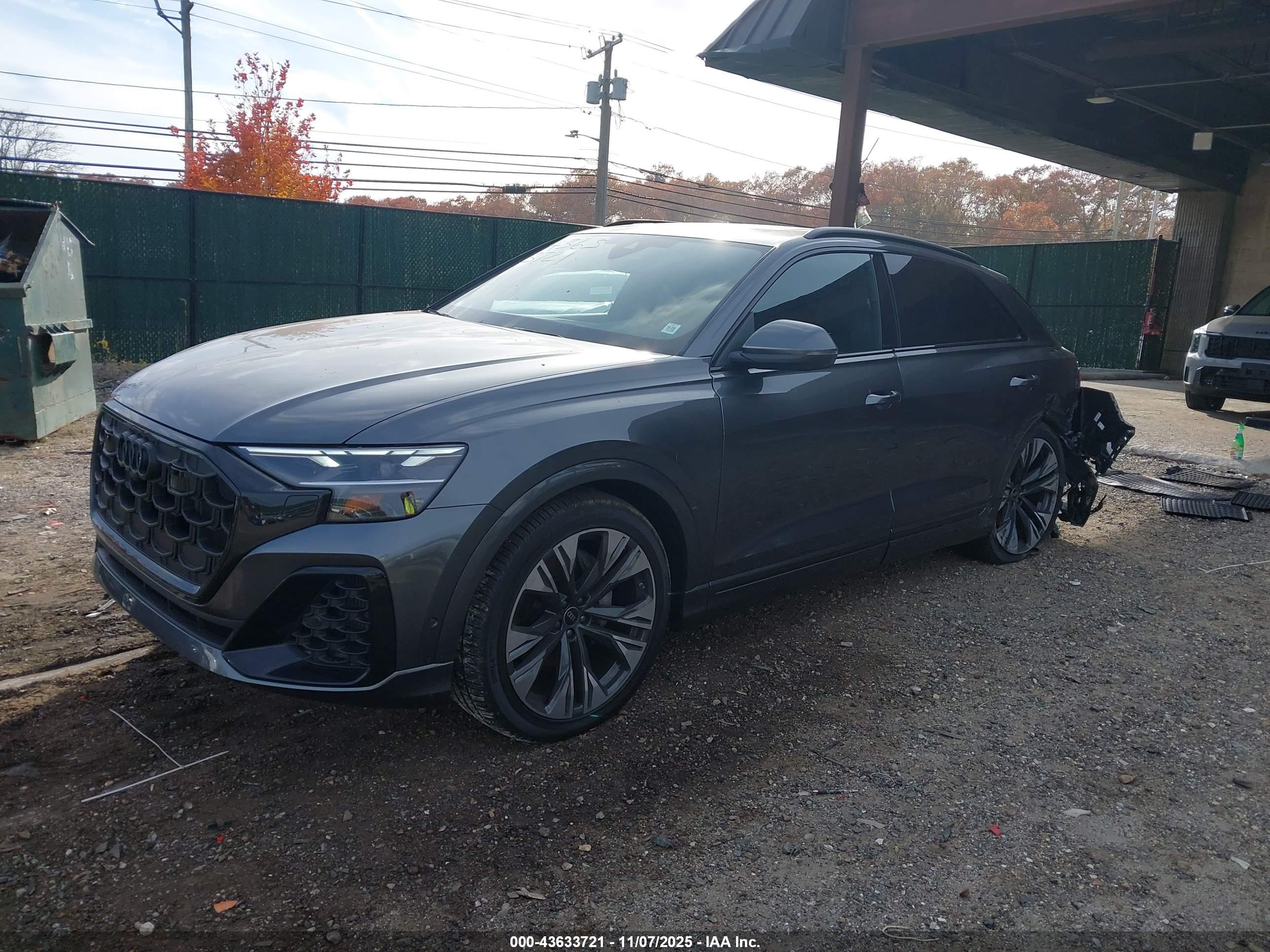 AUDI Q8 image 2