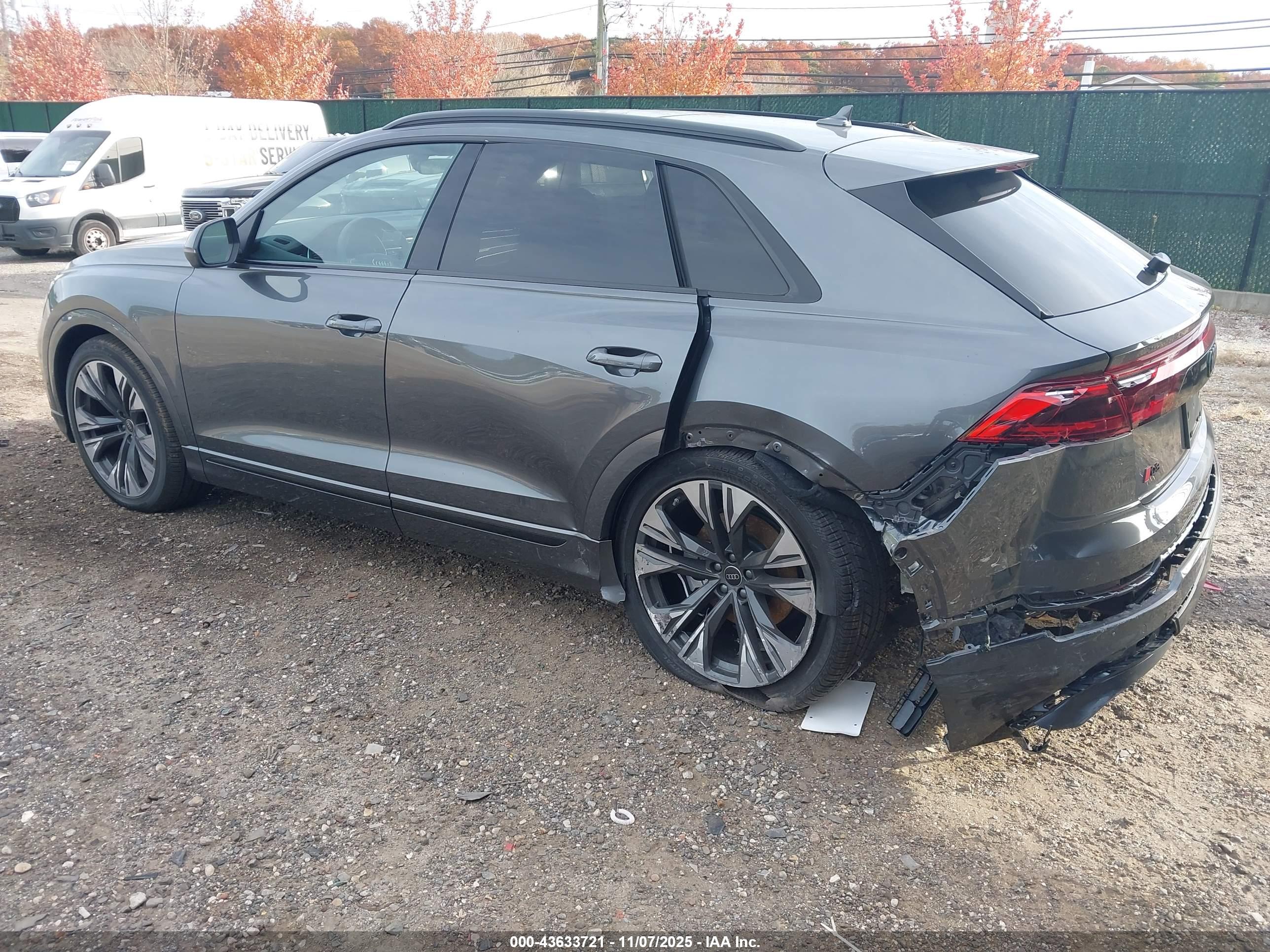 AUDI Q8 image 3
