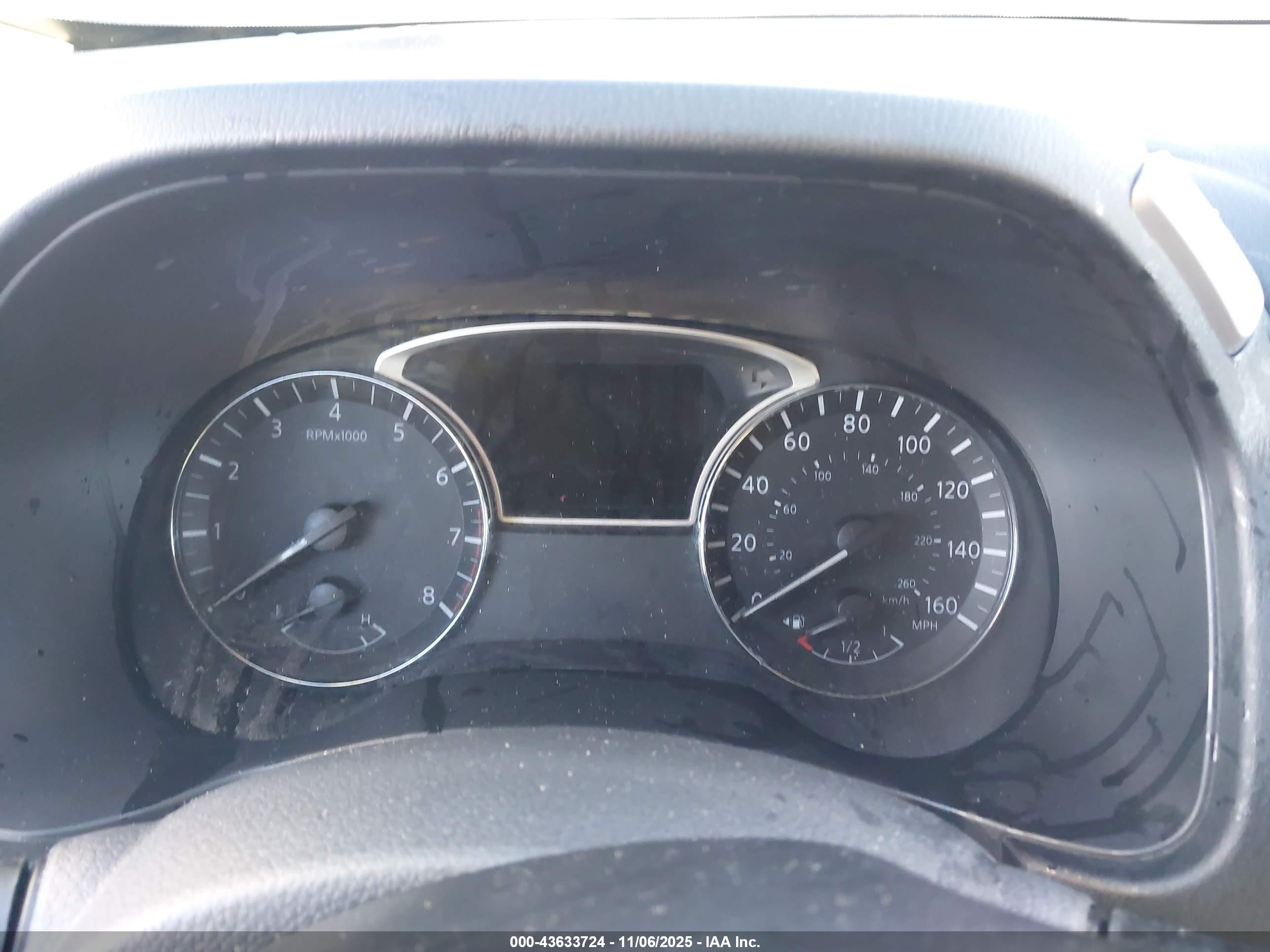 NISSAN PATHFINDER image 7