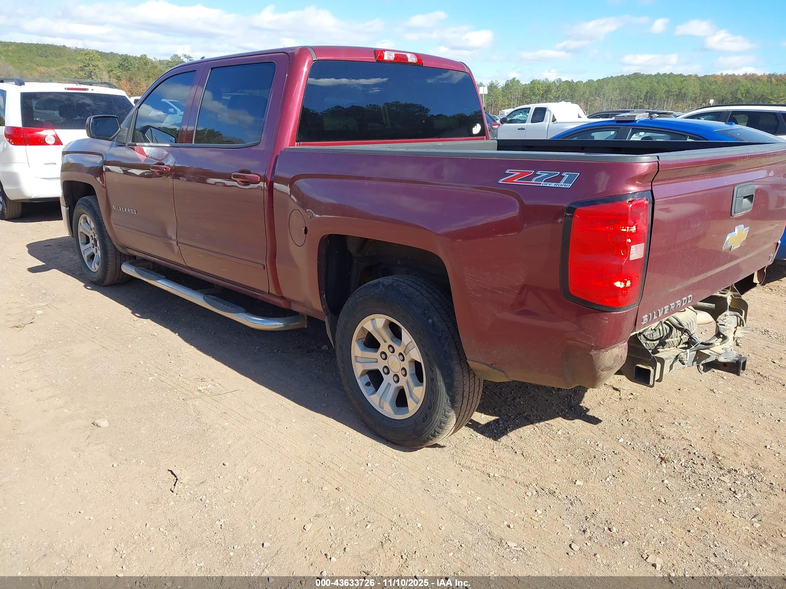 CHEVROLET SILVERADO image 3