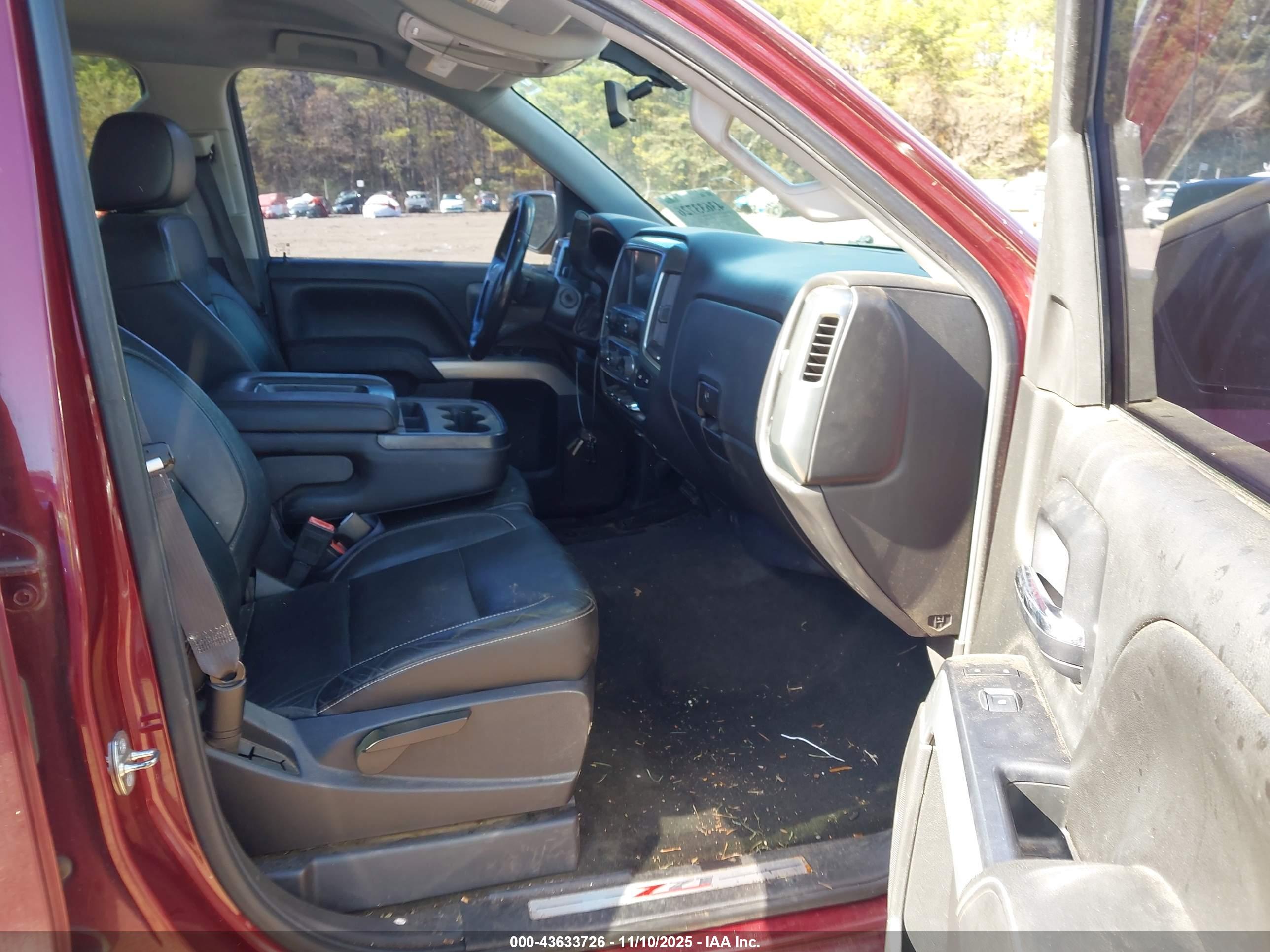 CHEVROLET SILVERADO image 5