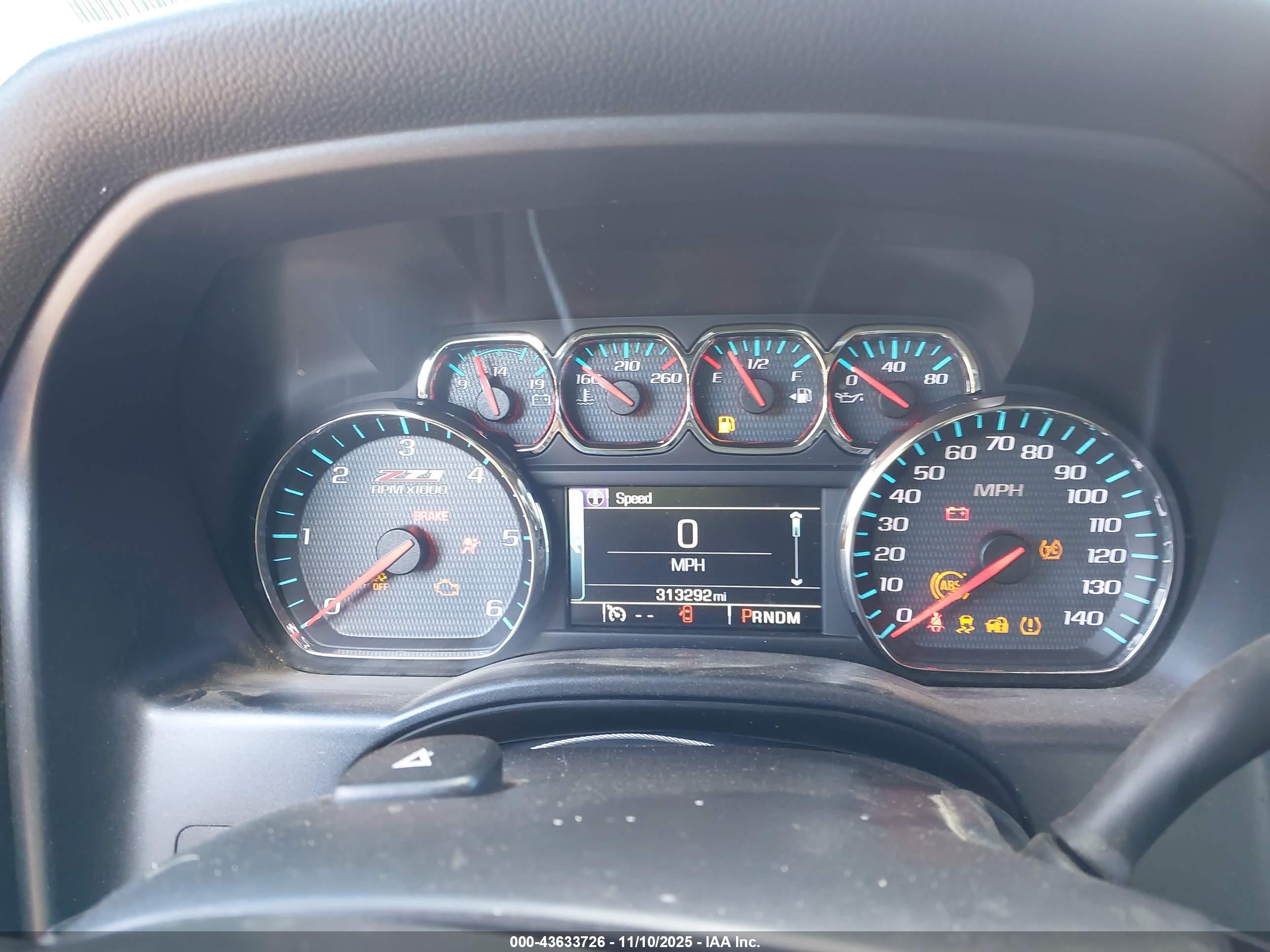 CHEVROLET SILVERADO image 7