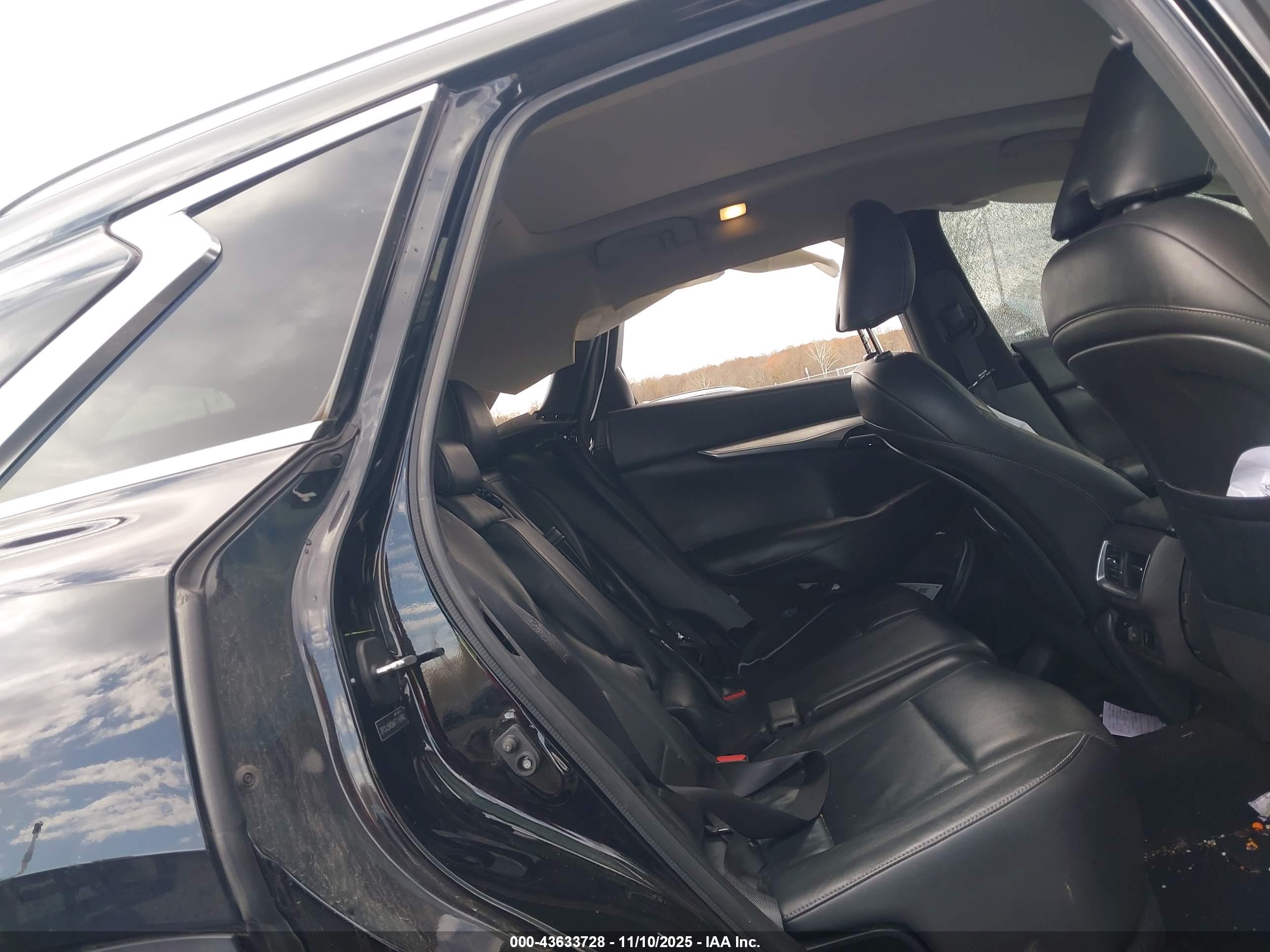 INFINITI QX50 image 8