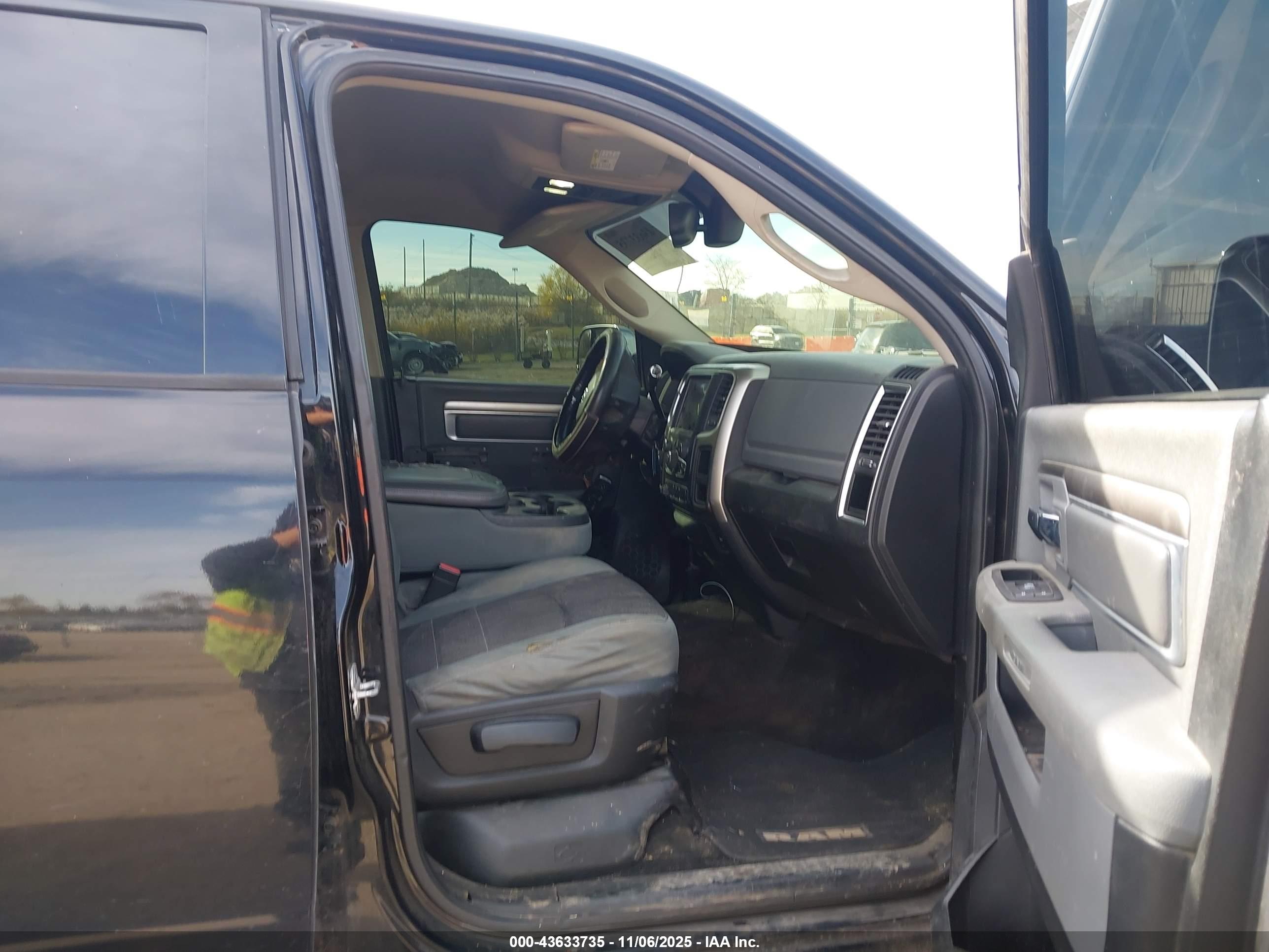 RAM 2500 image 5