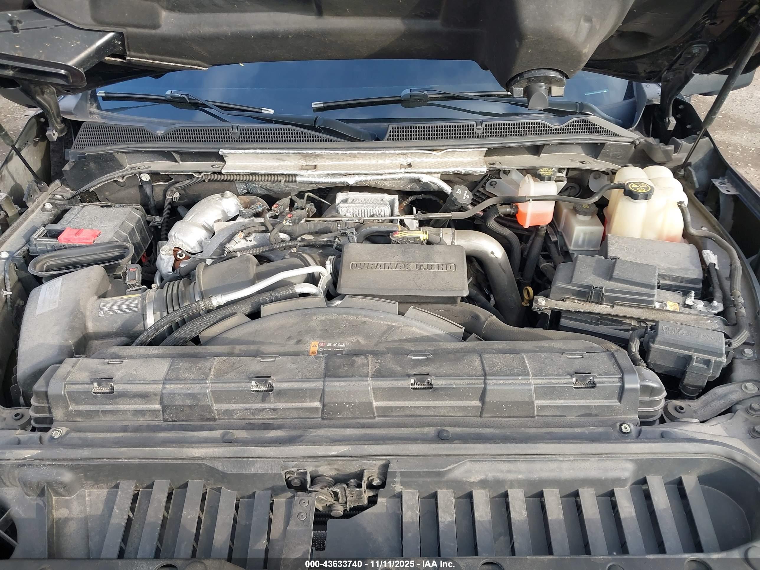GMC SIERRA image 10