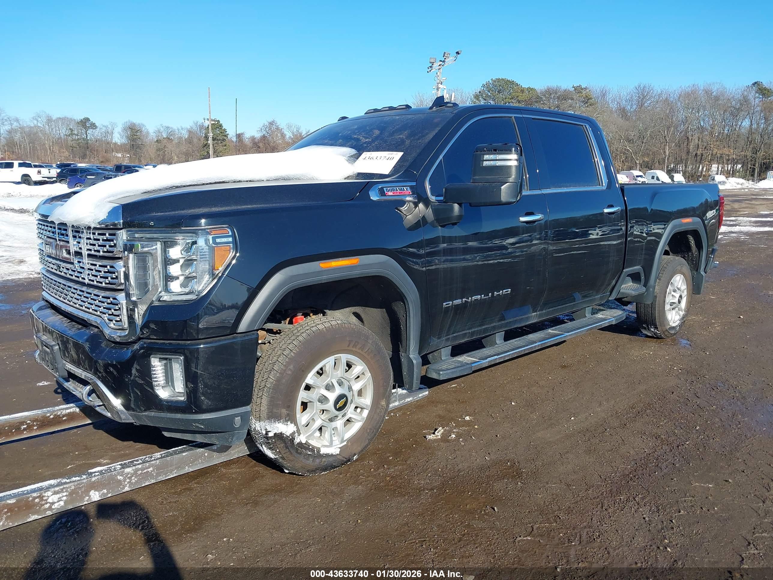 GMC SIERRA image 2