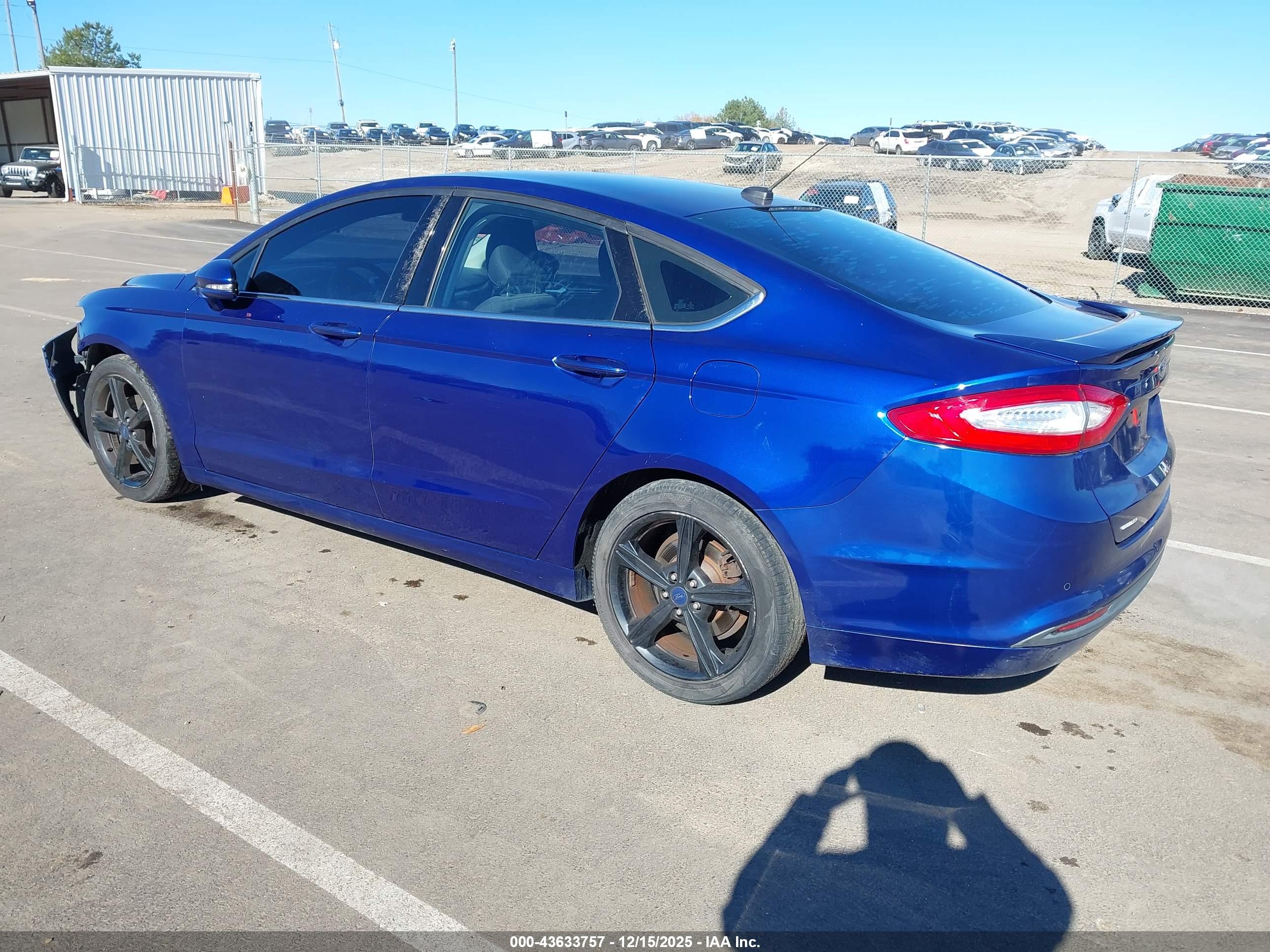 FORD FUSION image 3
