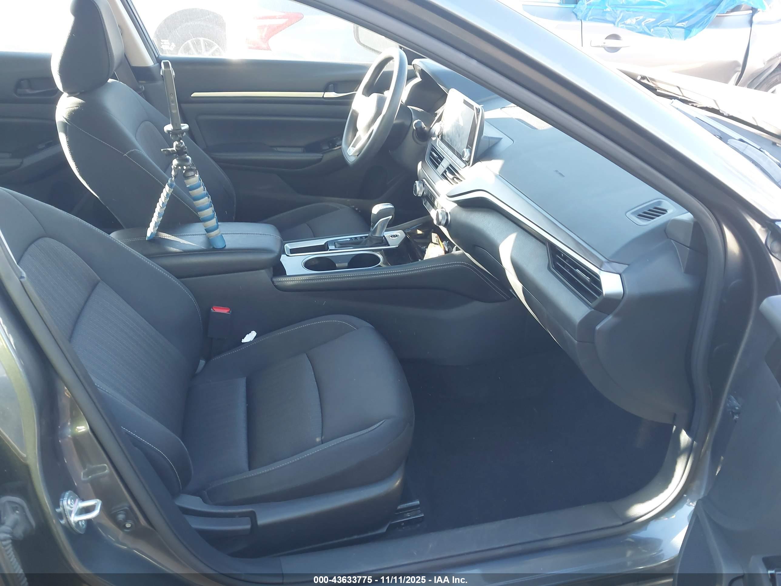 NISSAN ALTIMA image 5