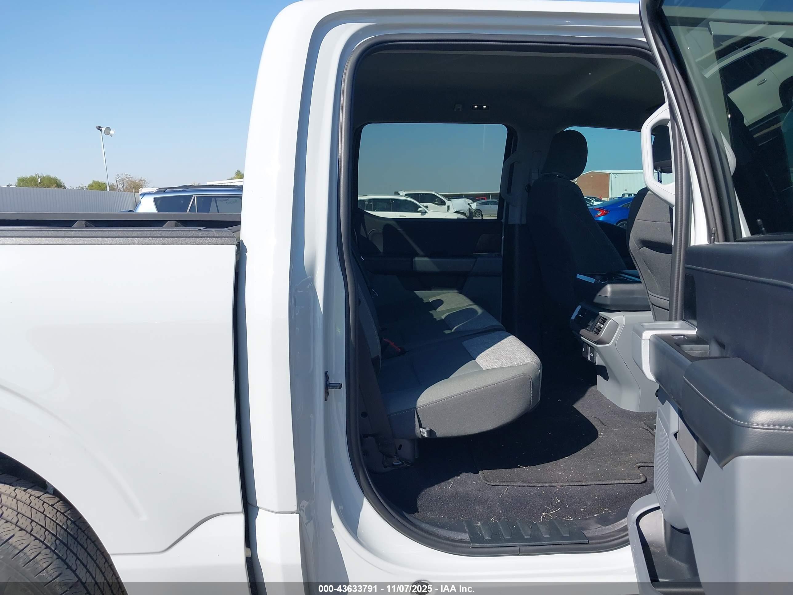 FORD F-150 image 8