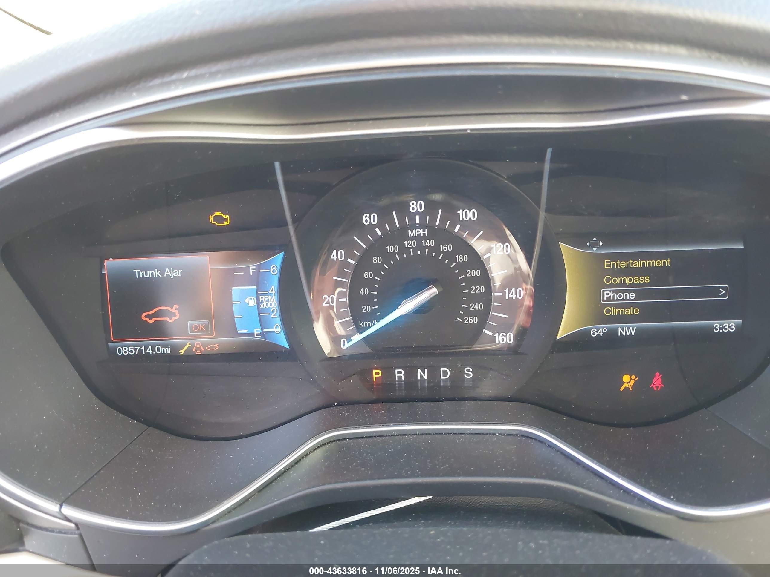 FORD FUSION image 7