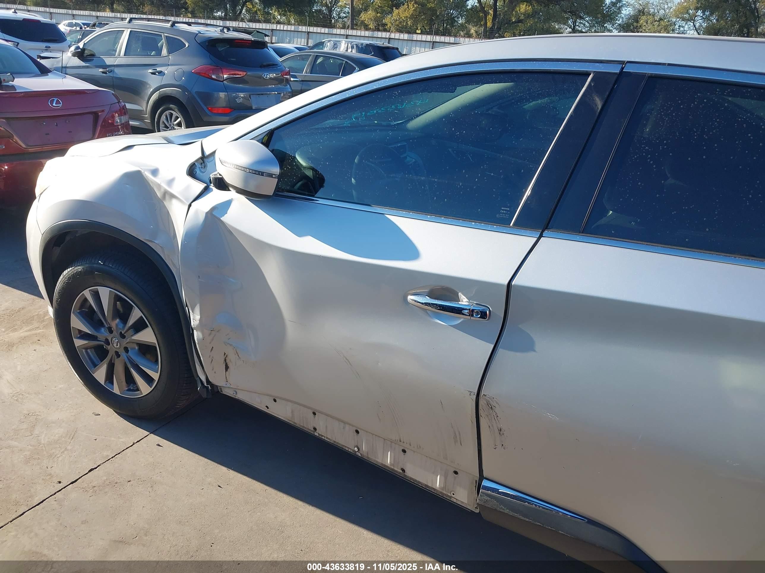 NISSAN MURANO image 6