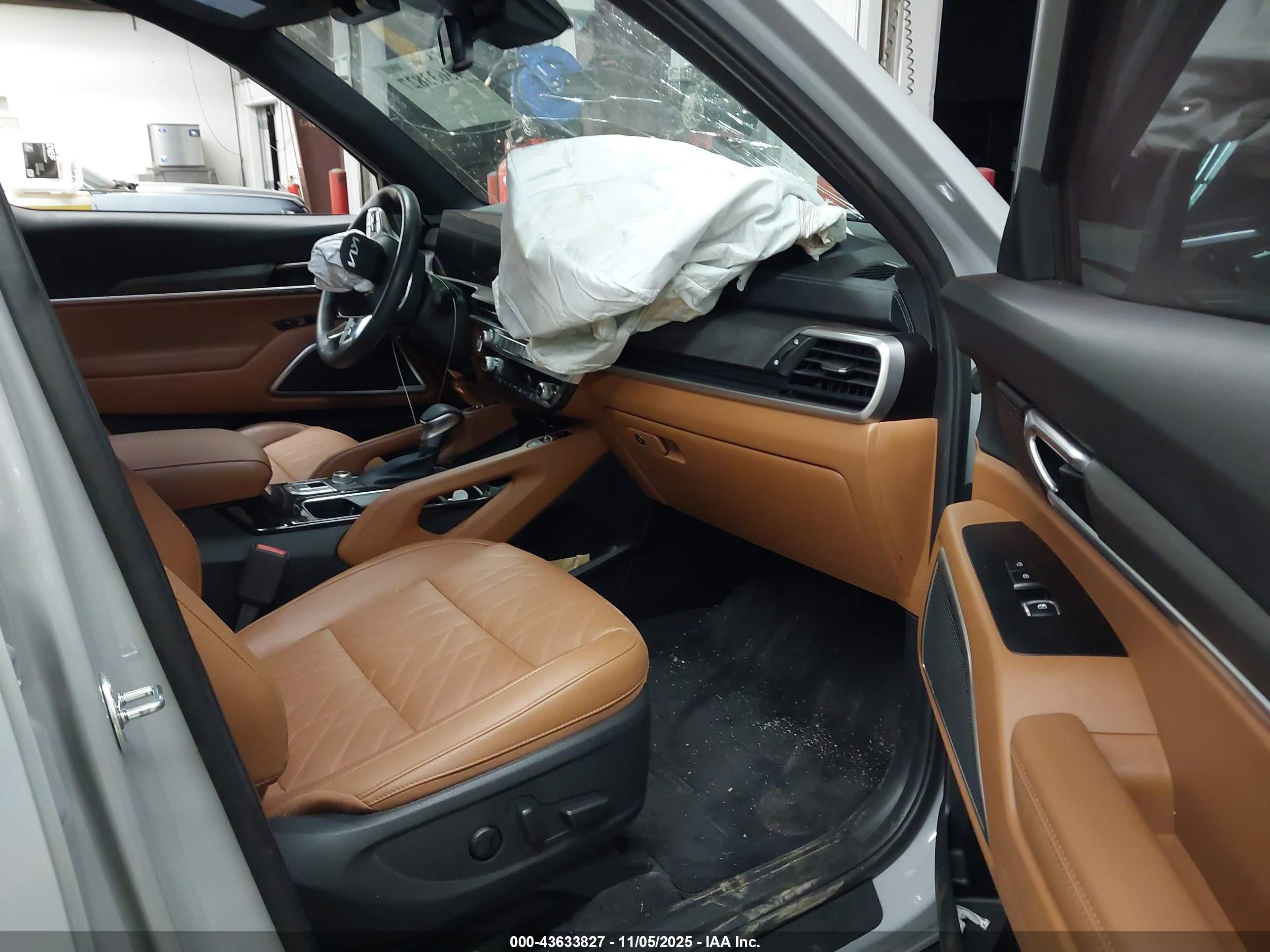 KIA TELLURIDE image 5