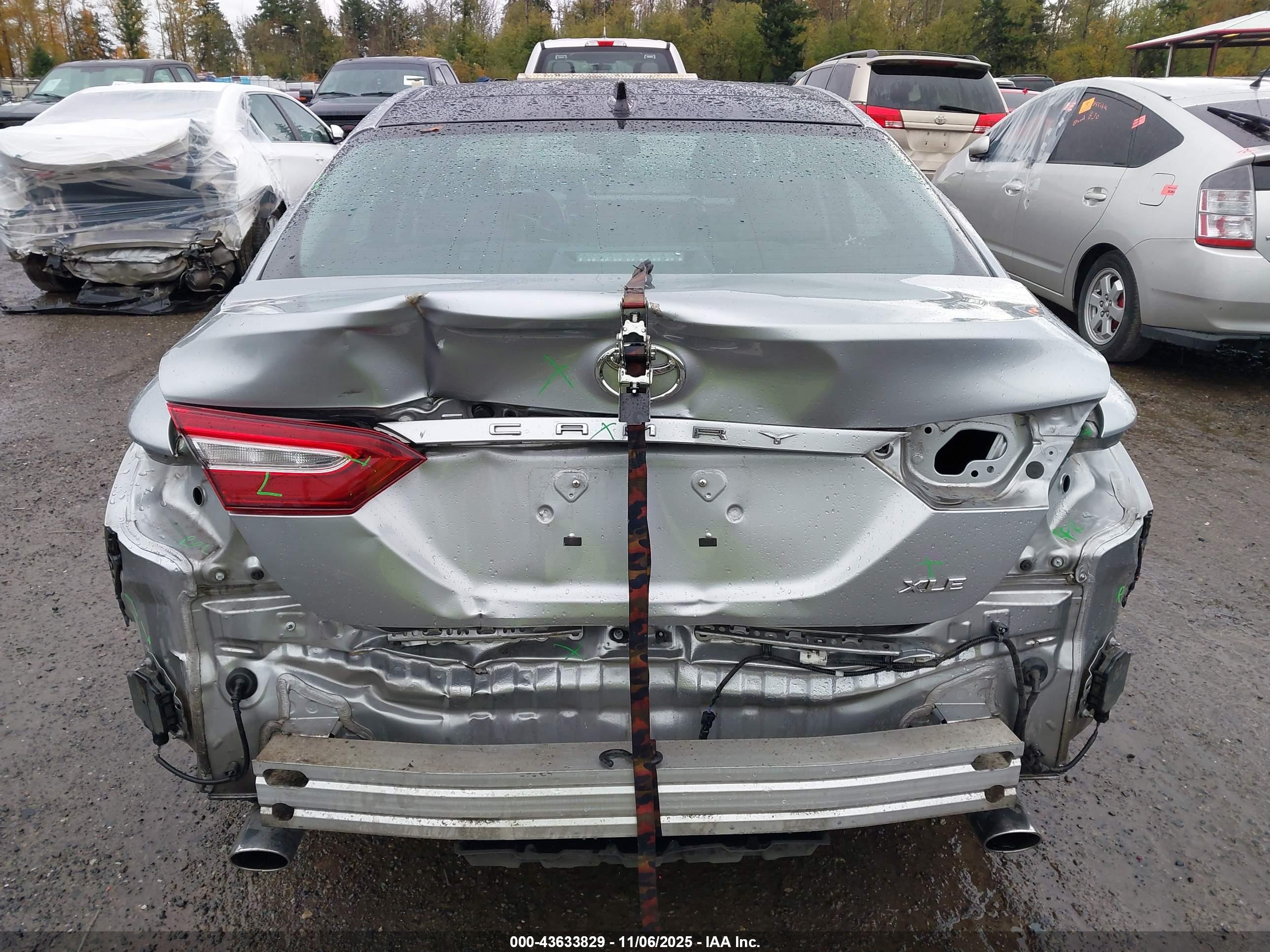TOYOTA CAMRY image 6
