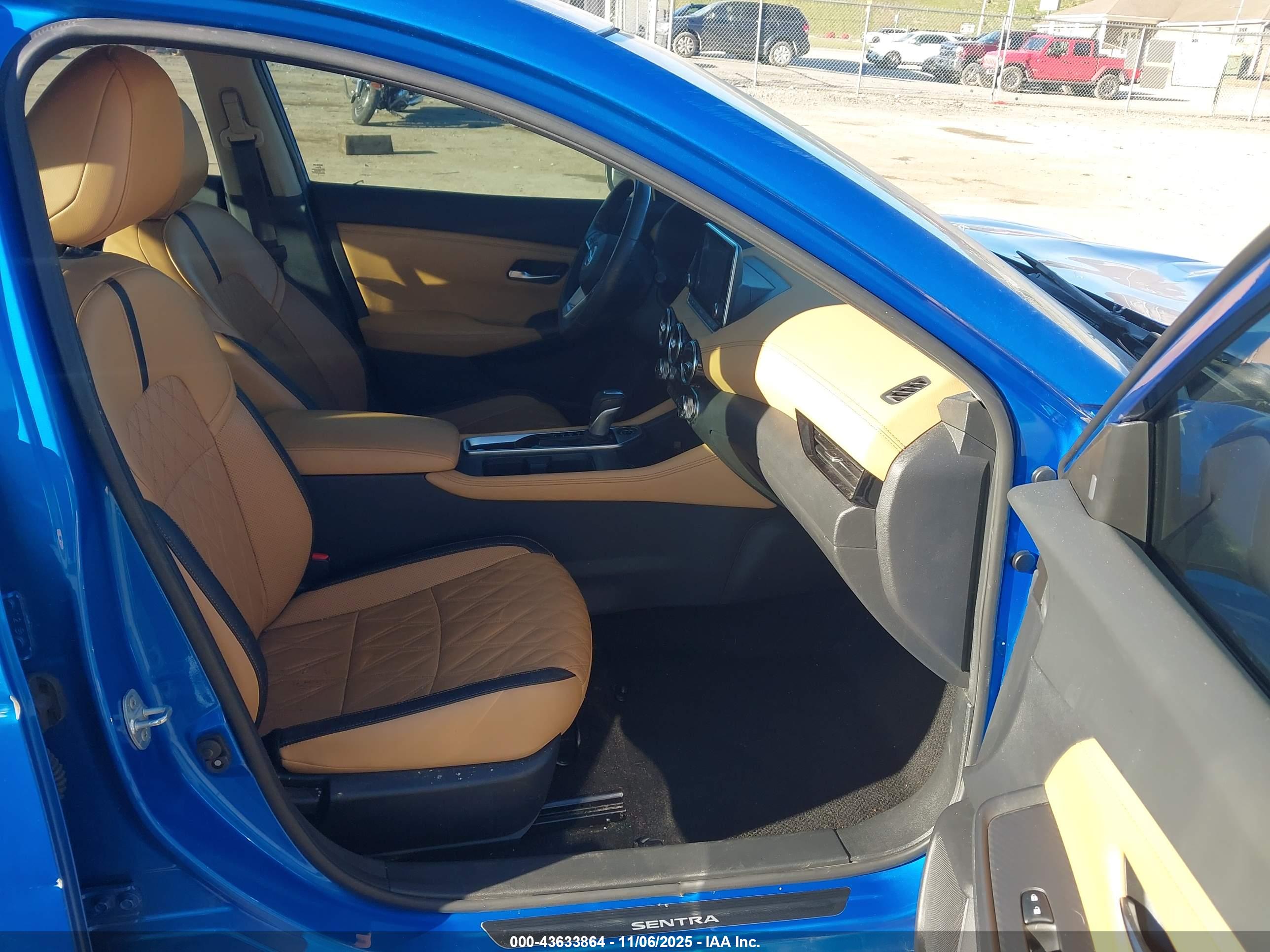 NISSAN SENTRA image 5