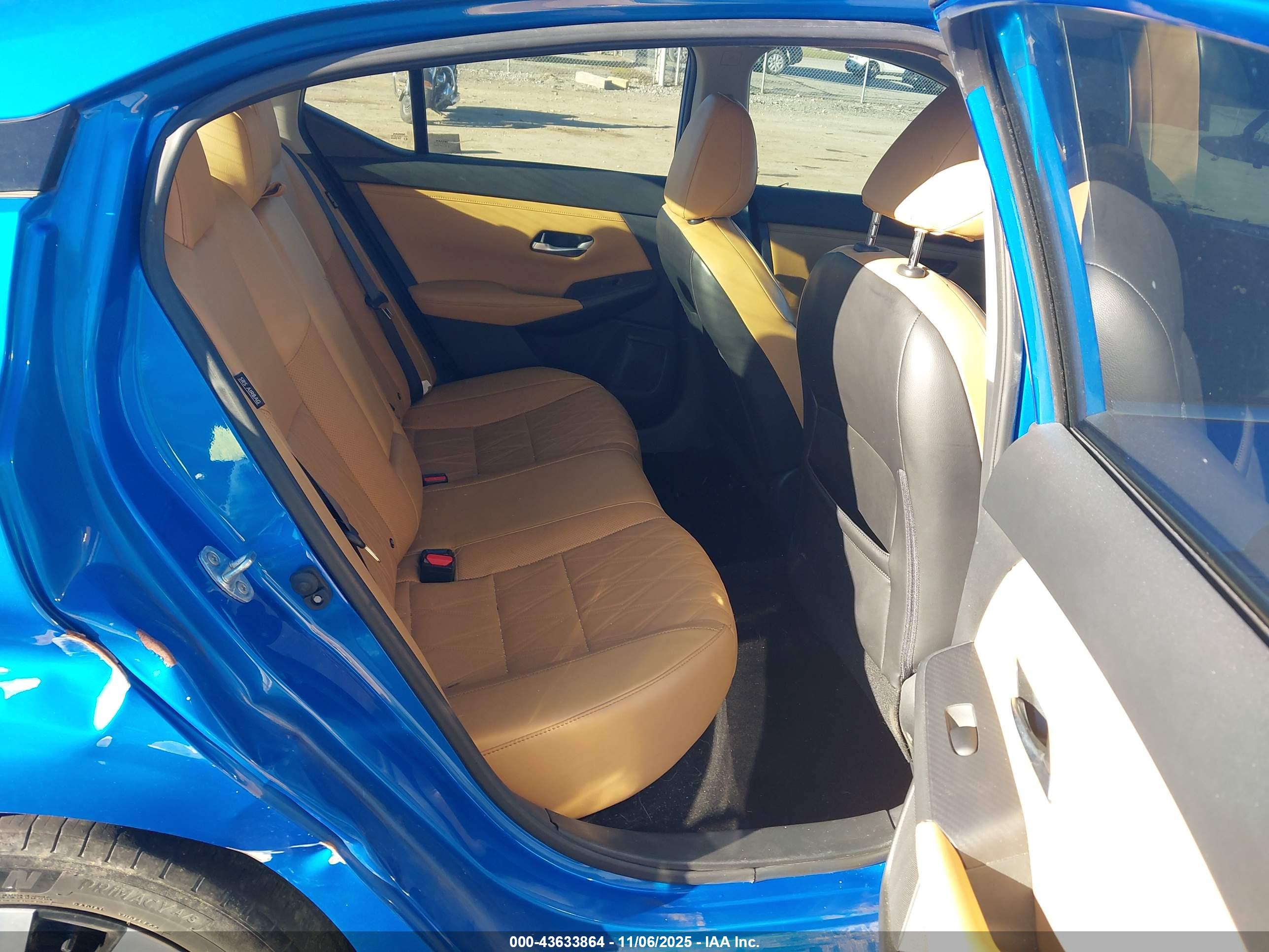 NISSAN SENTRA image 8