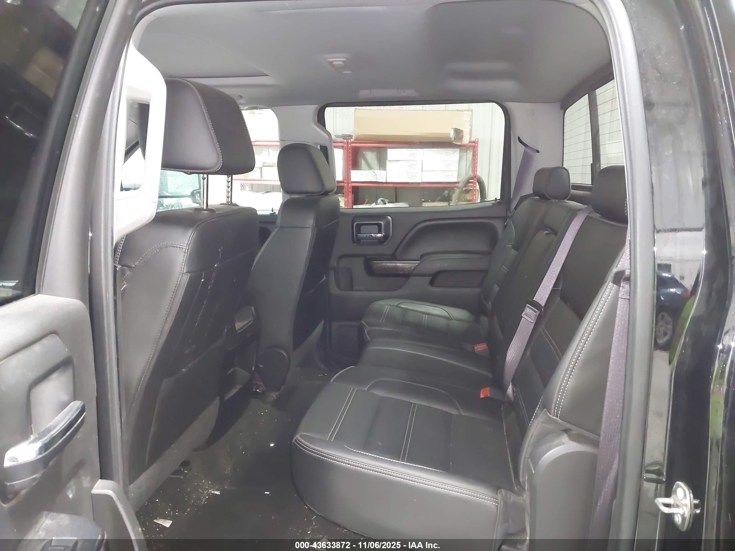 GMC SIERRA image 7