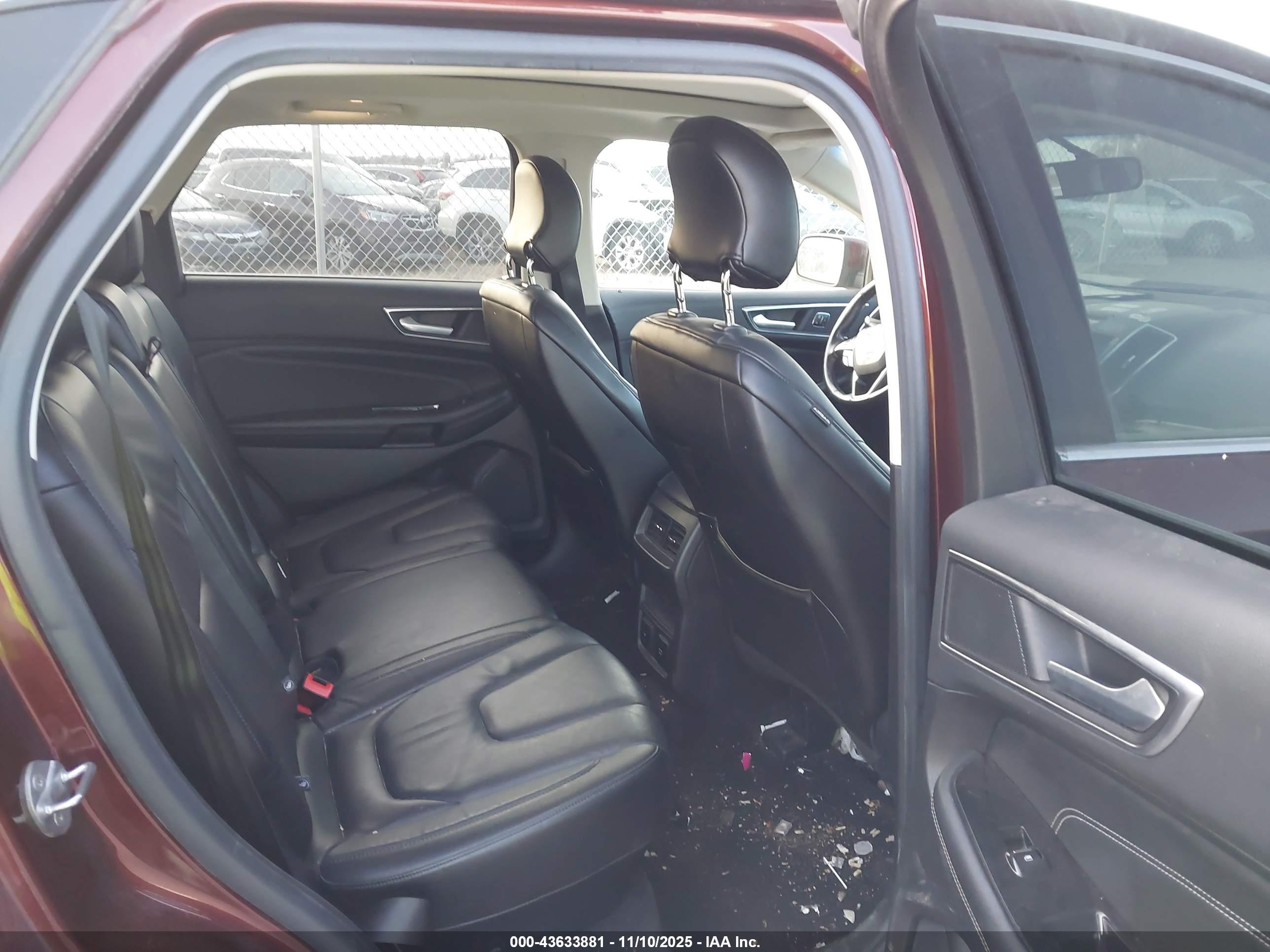 FORD EDGE image 8