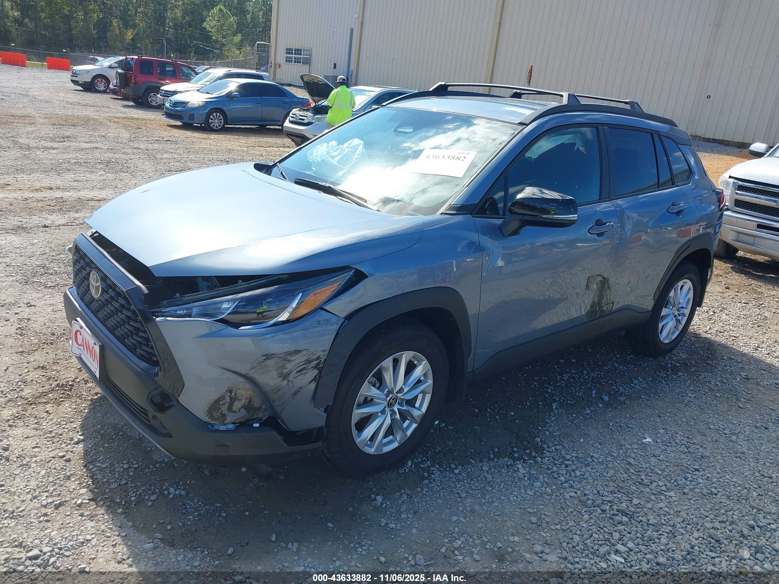 TOYOTA COROLLA image 2