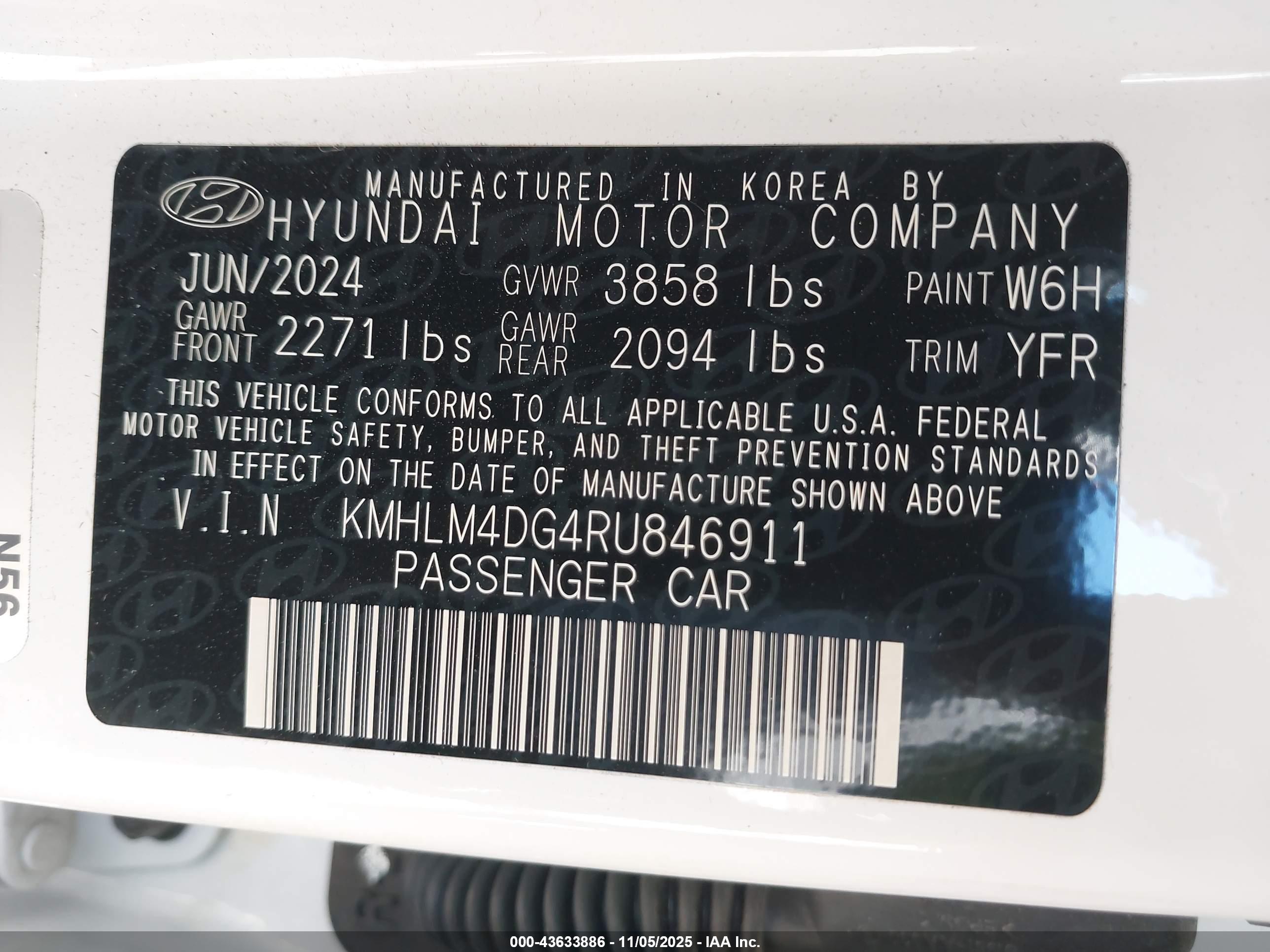 HYUNDAI ELANTRA image 9