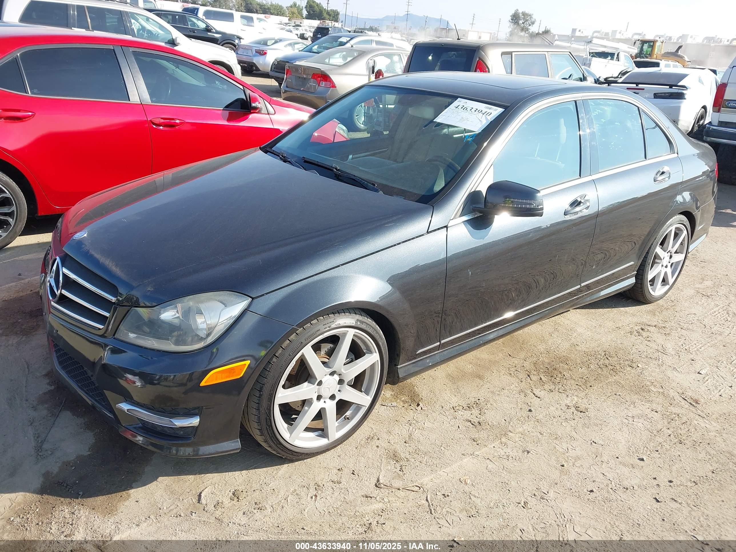 MERCEDES-BENZ C image 2