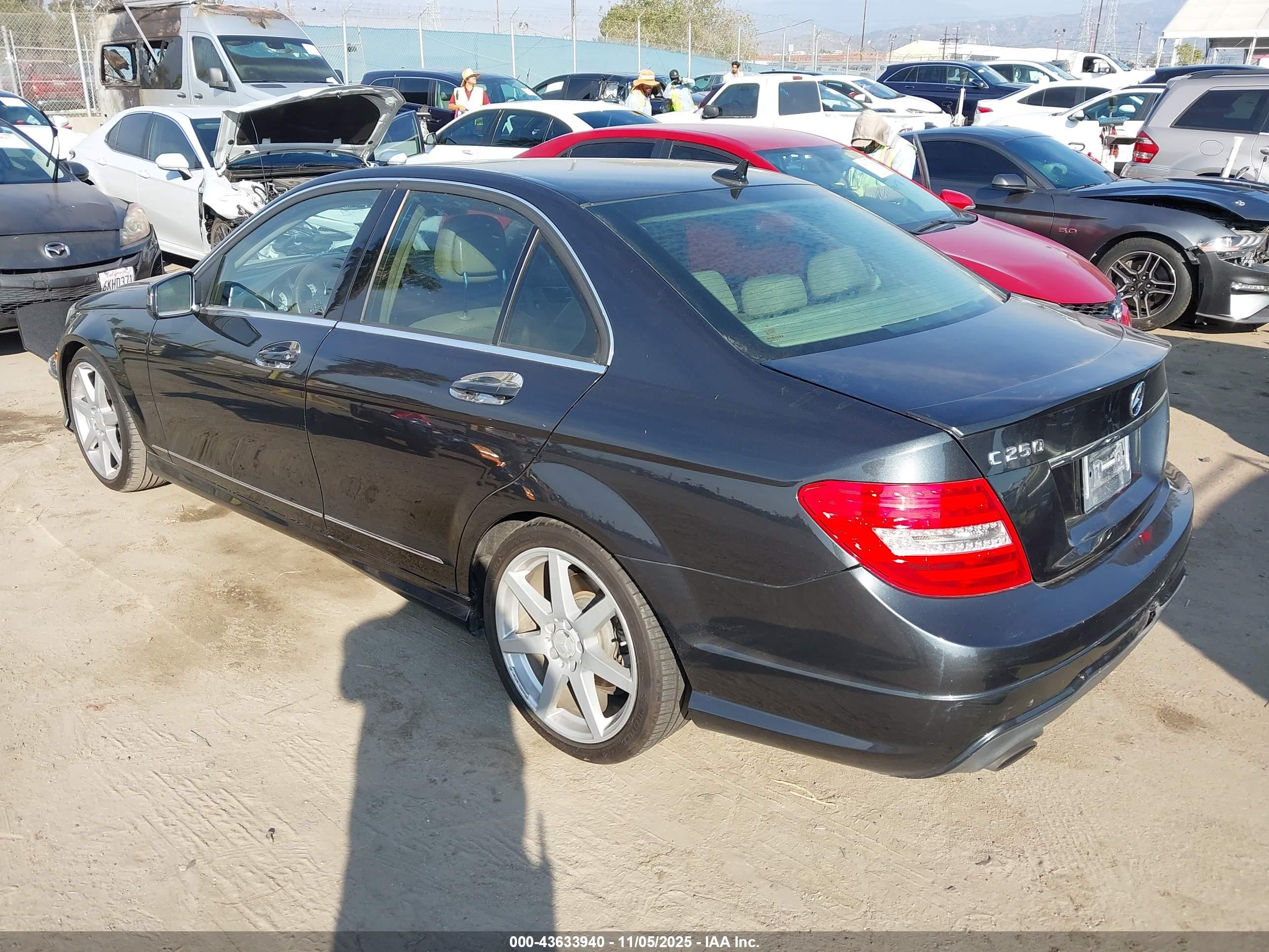 MERCEDES-BENZ C image 3