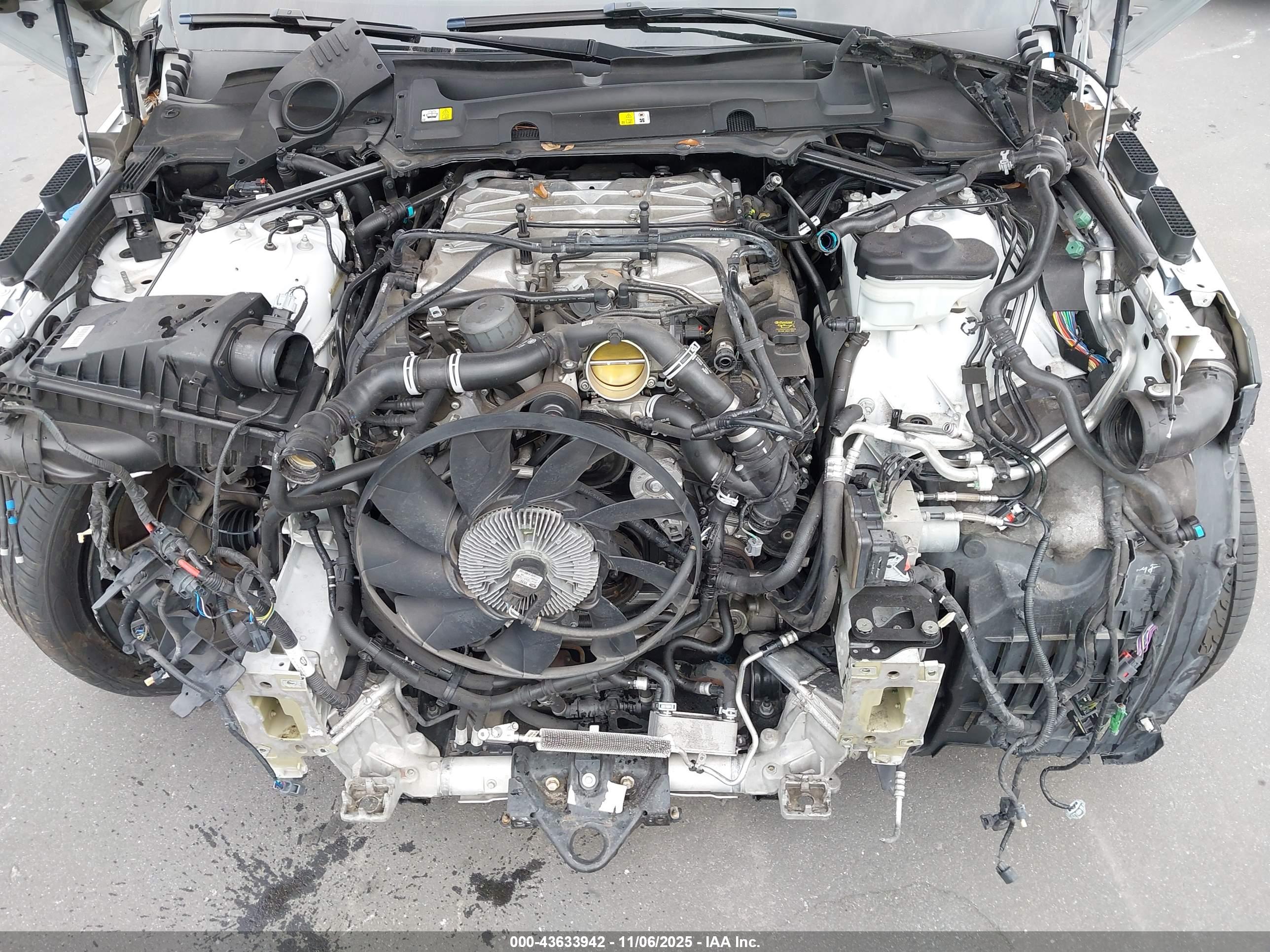 LAND ROVER image 10
