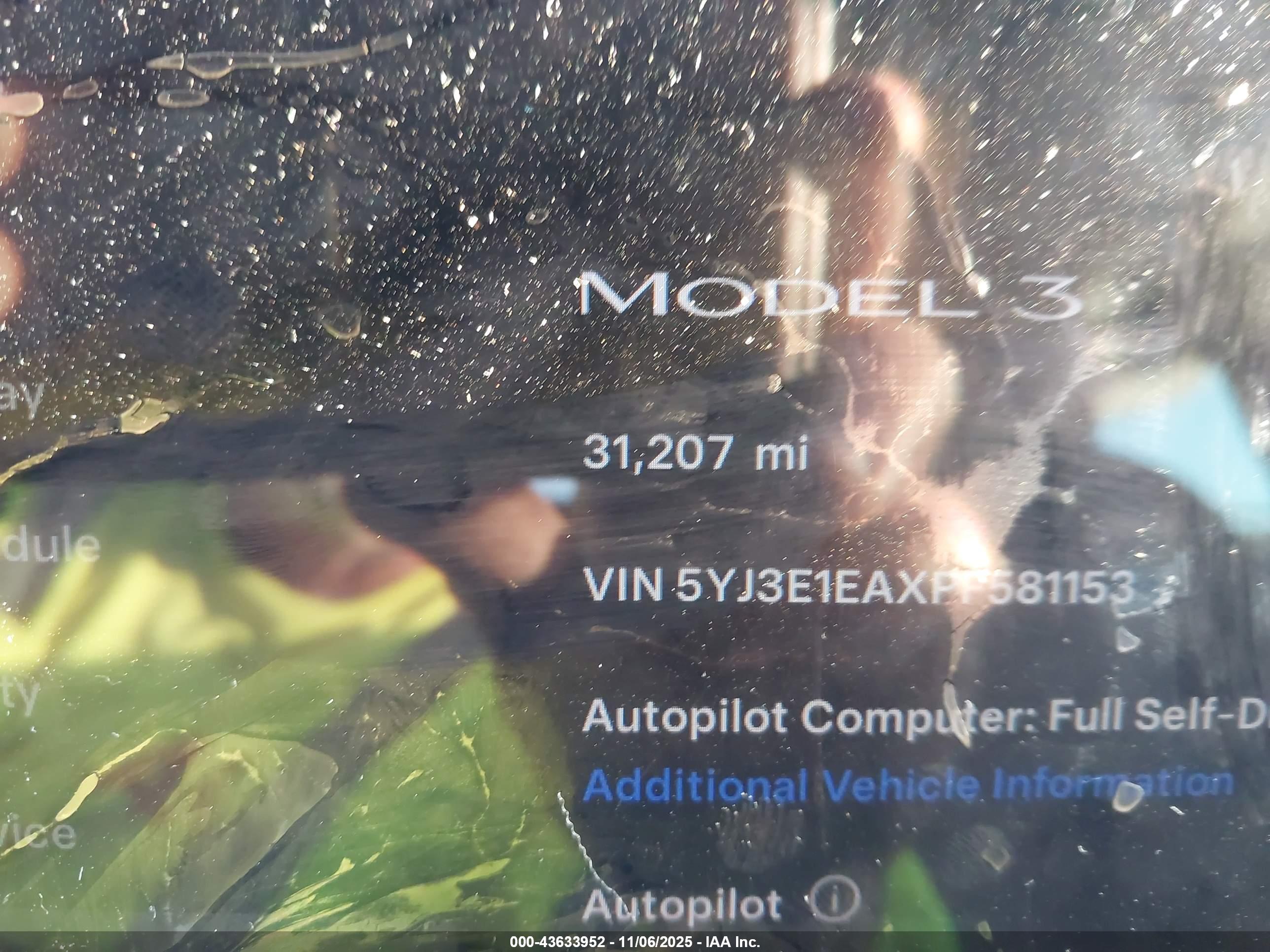 TESLA MODEL image 7