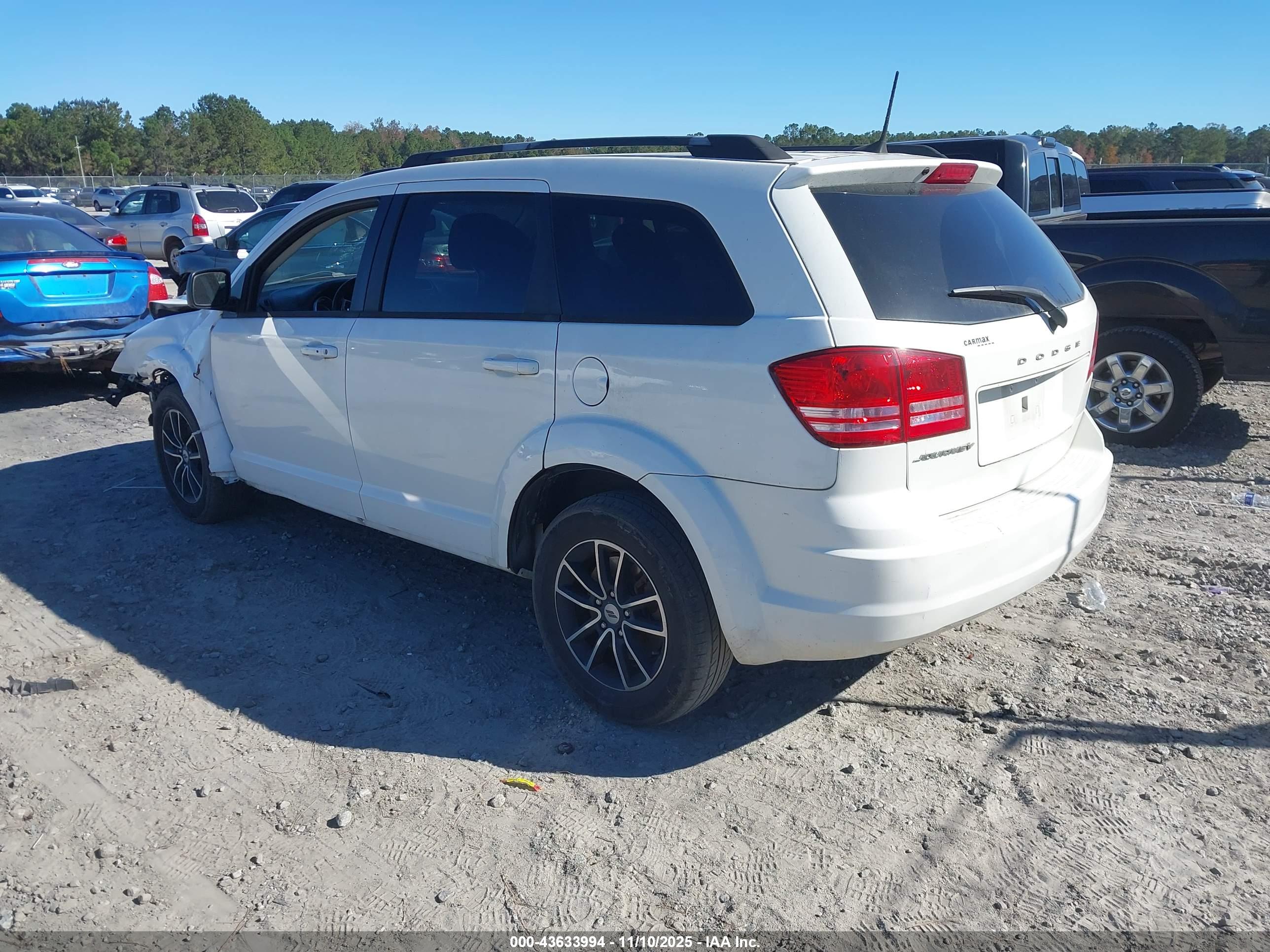 DODGE JOURNEY image 3