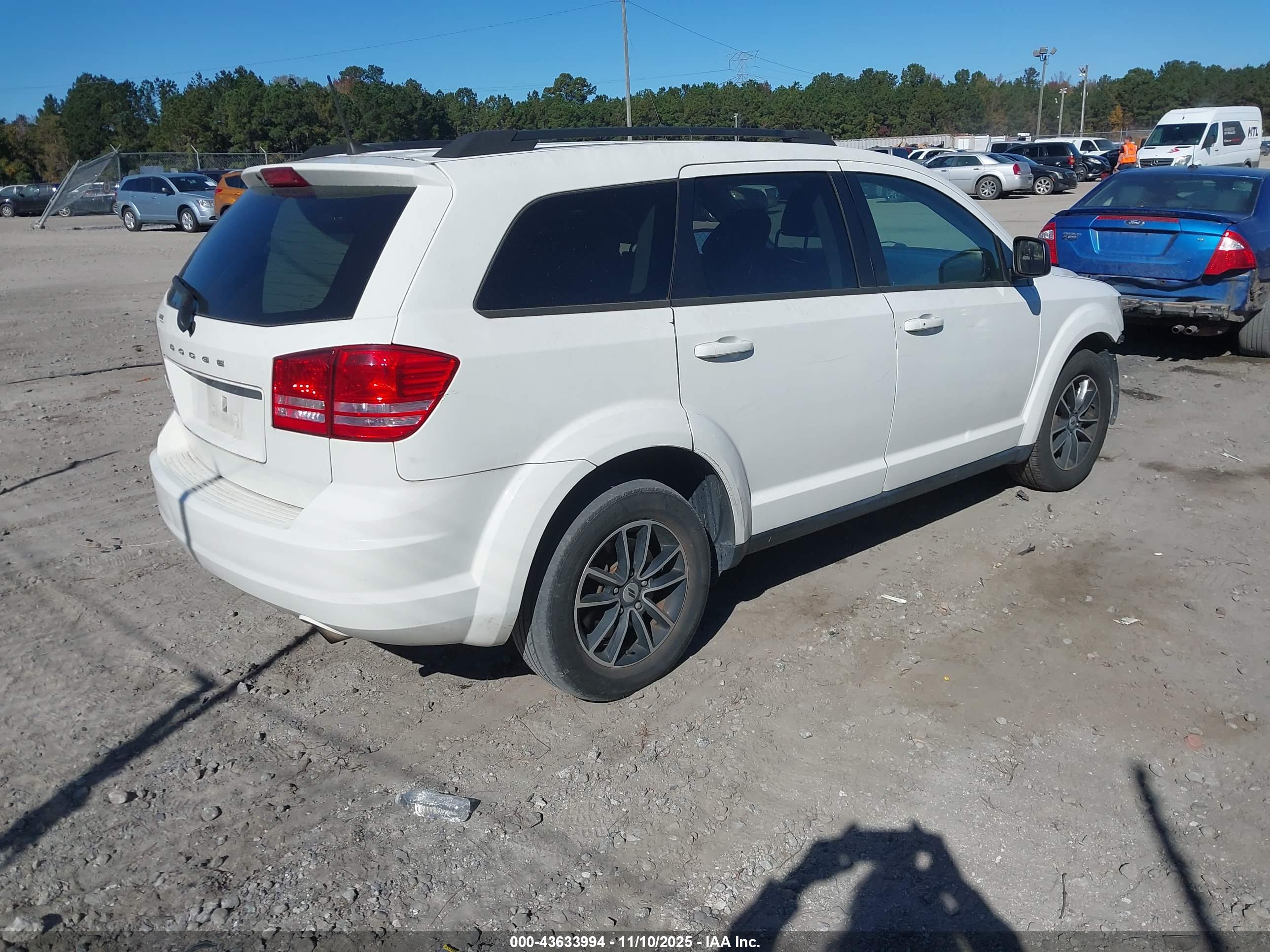 DODGE JOURNEY image 4