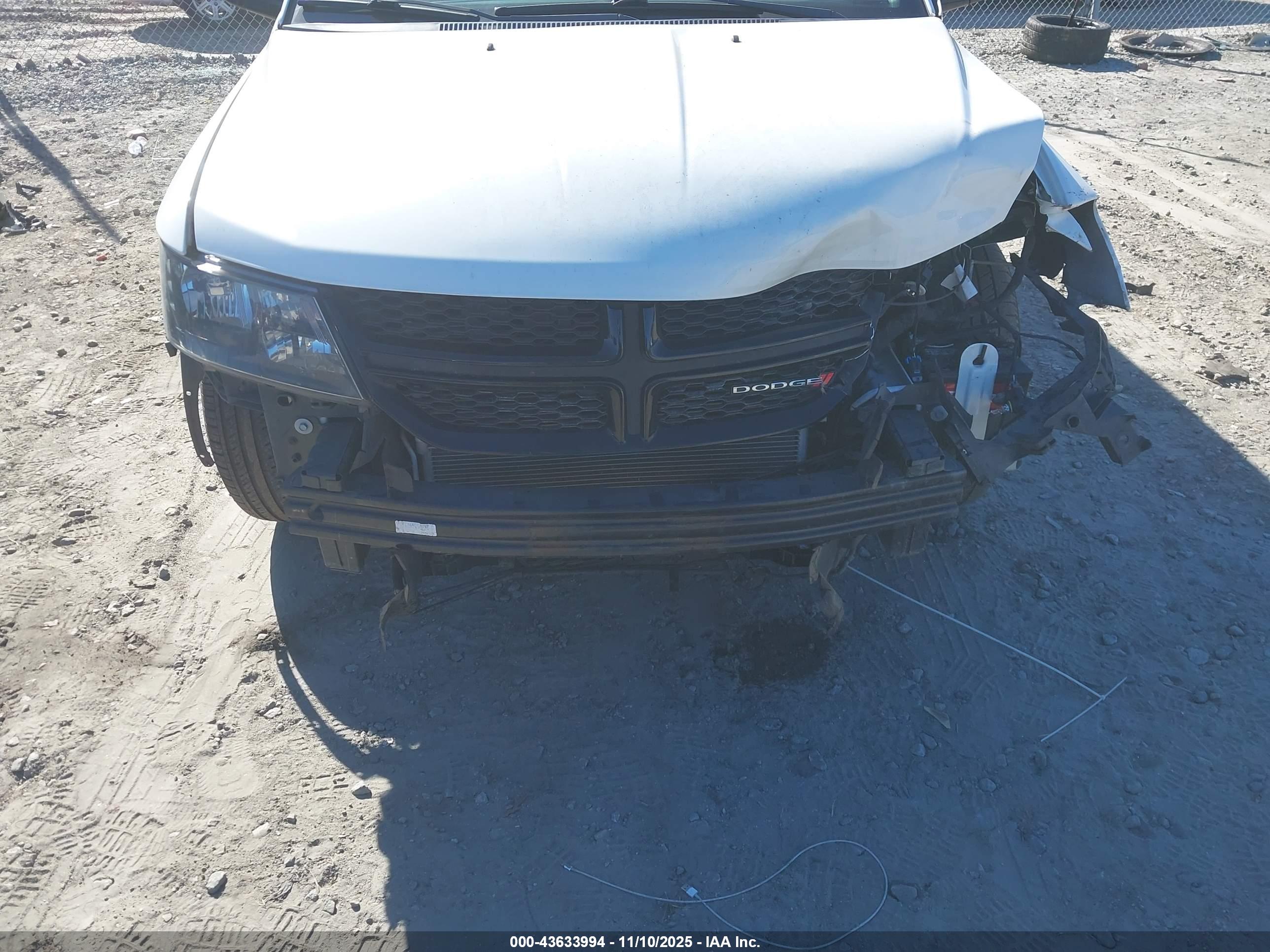 DODGE JOURNEY image 6