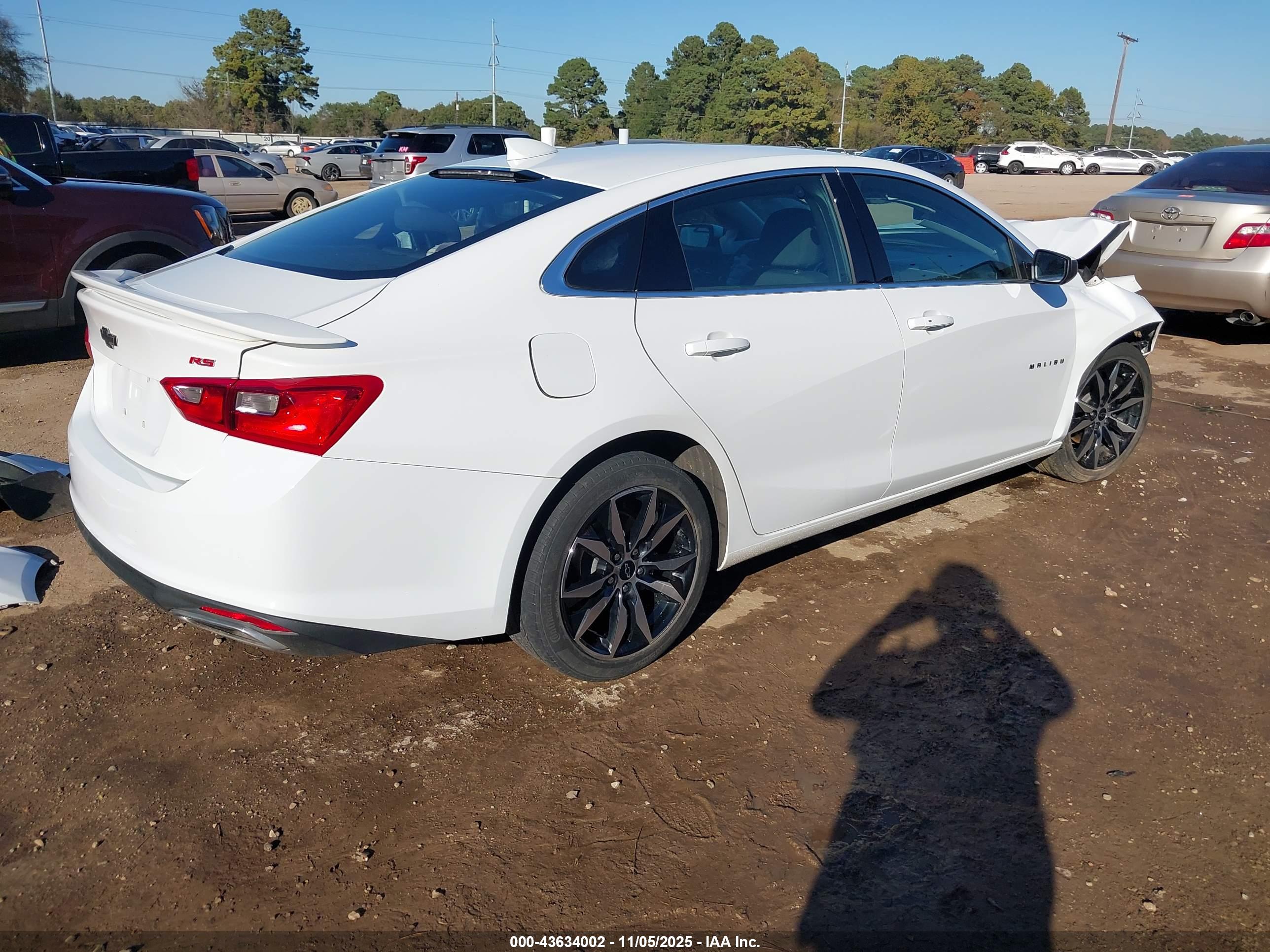 CHEVROLET MALIBU image 4