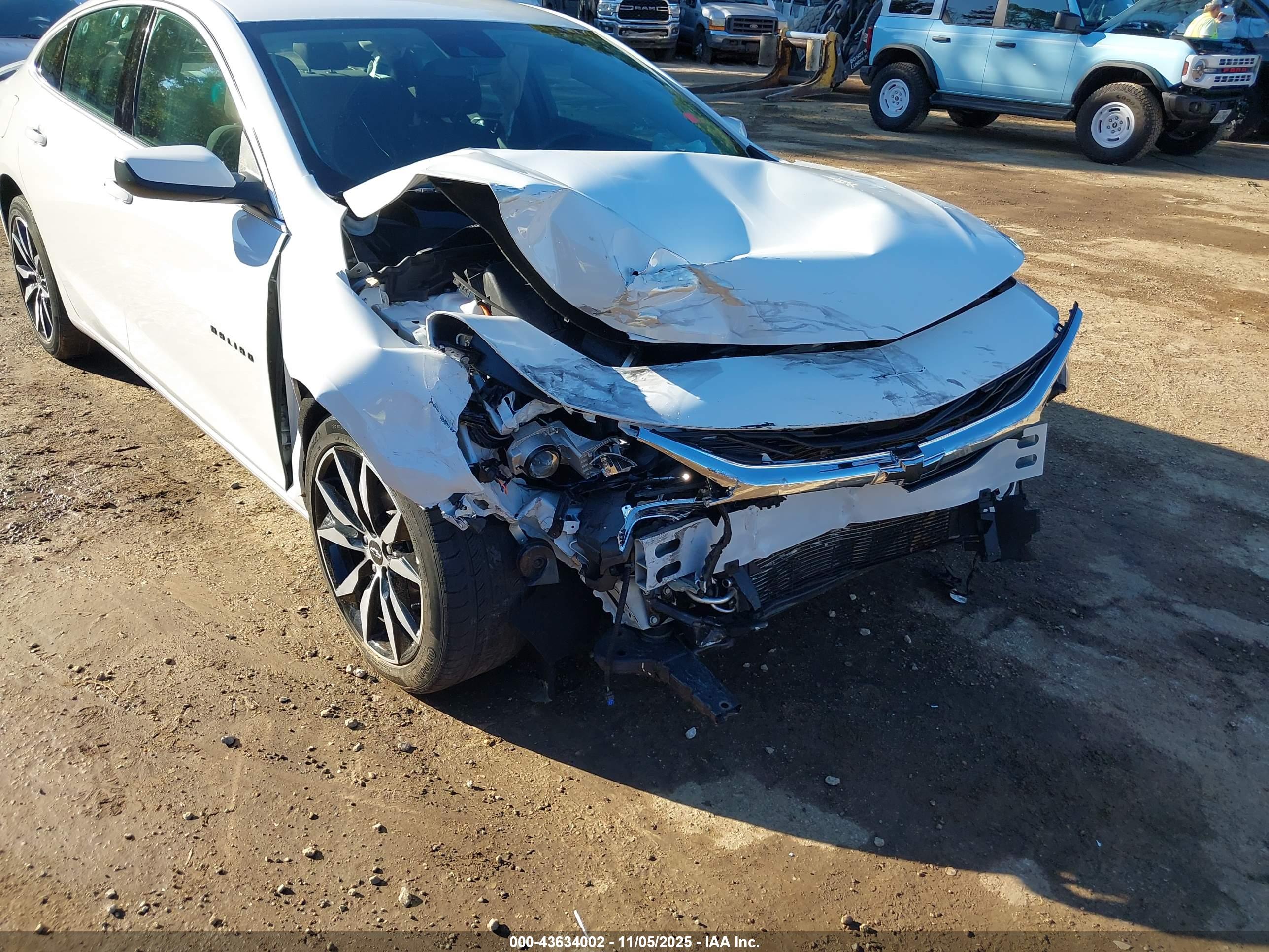 CHEVROLET MALIBU image 6