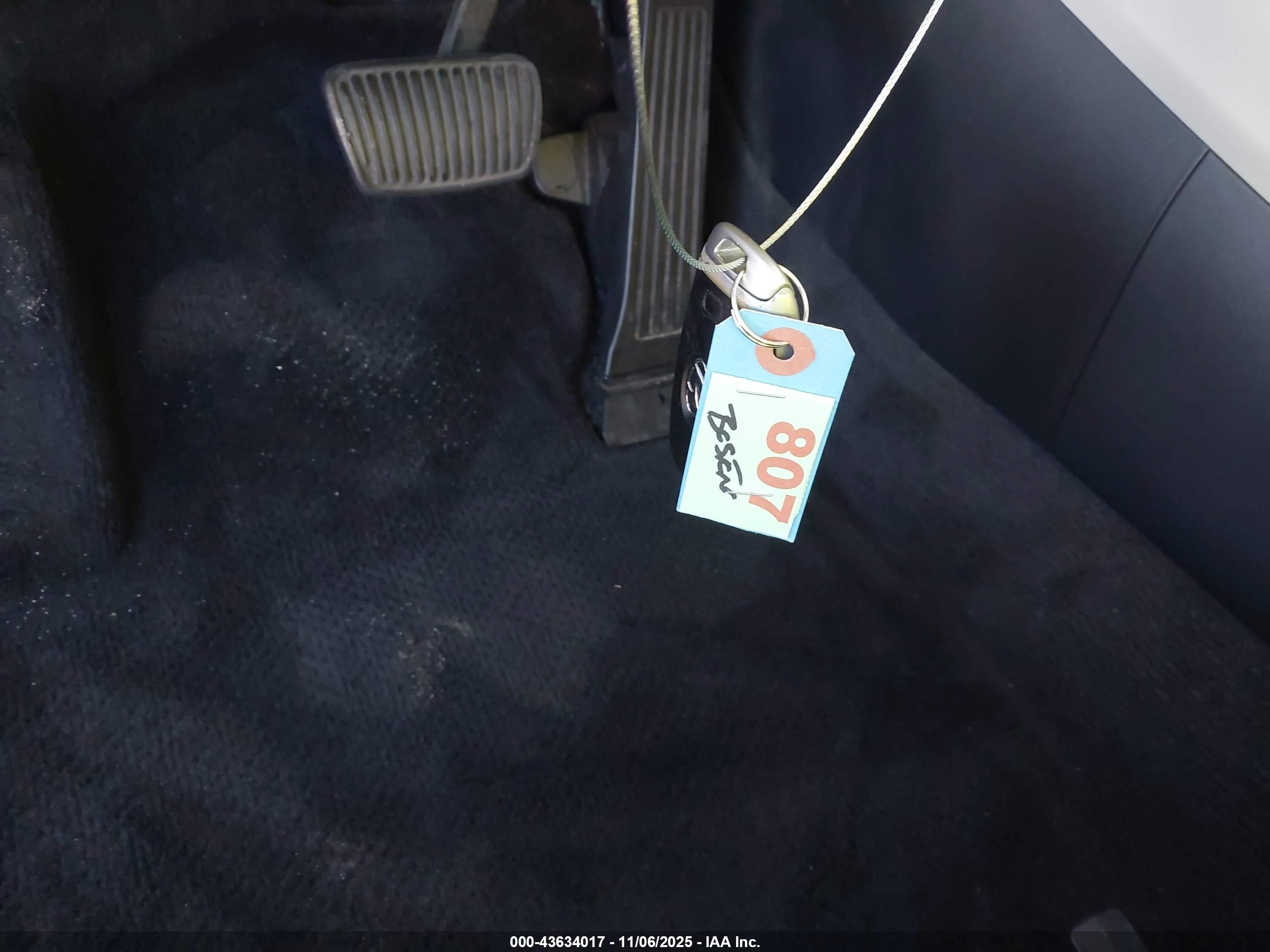 HYUNDAI TUCSON image 11