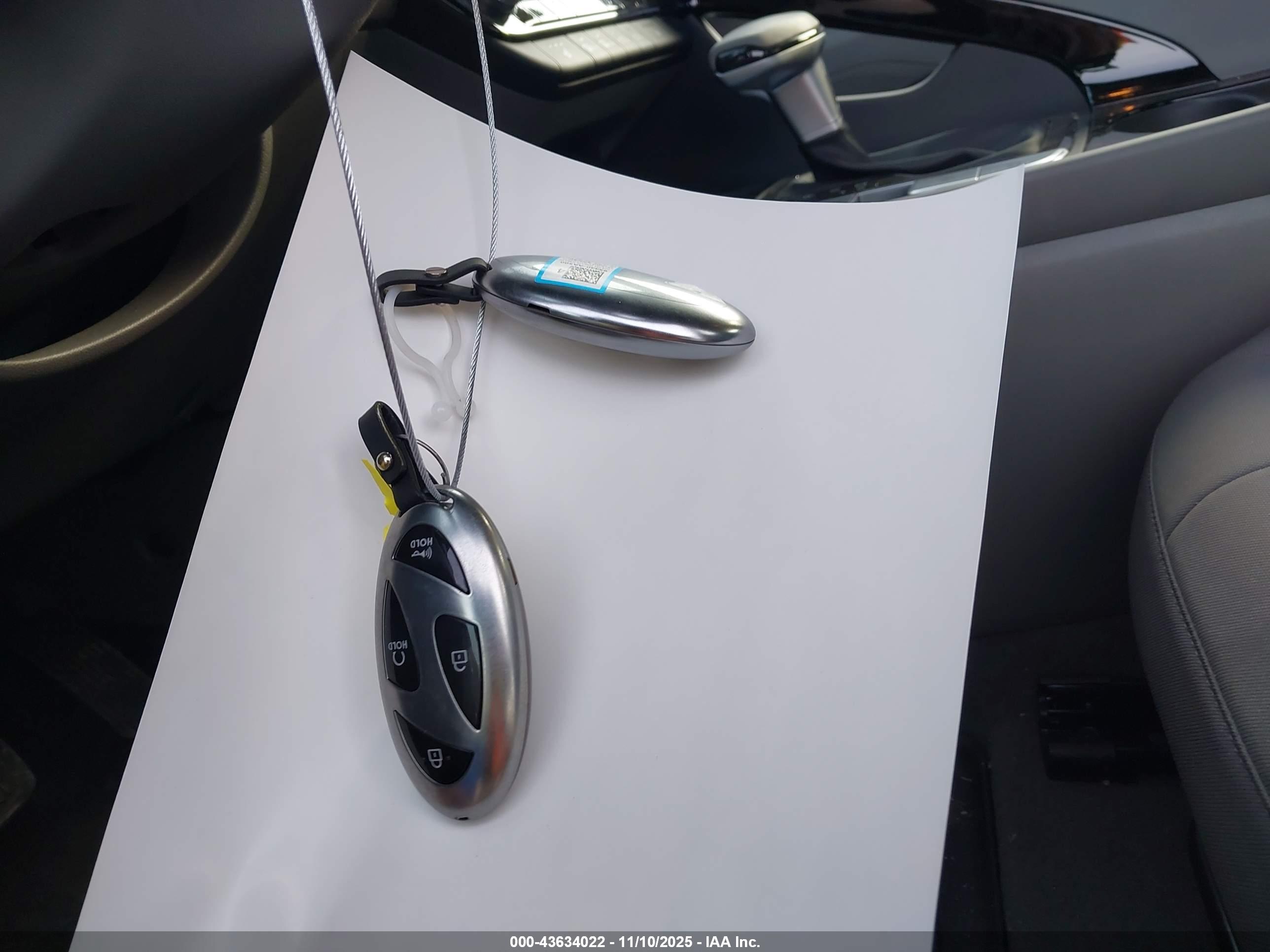 HYUNDAI ELANTRA image 11